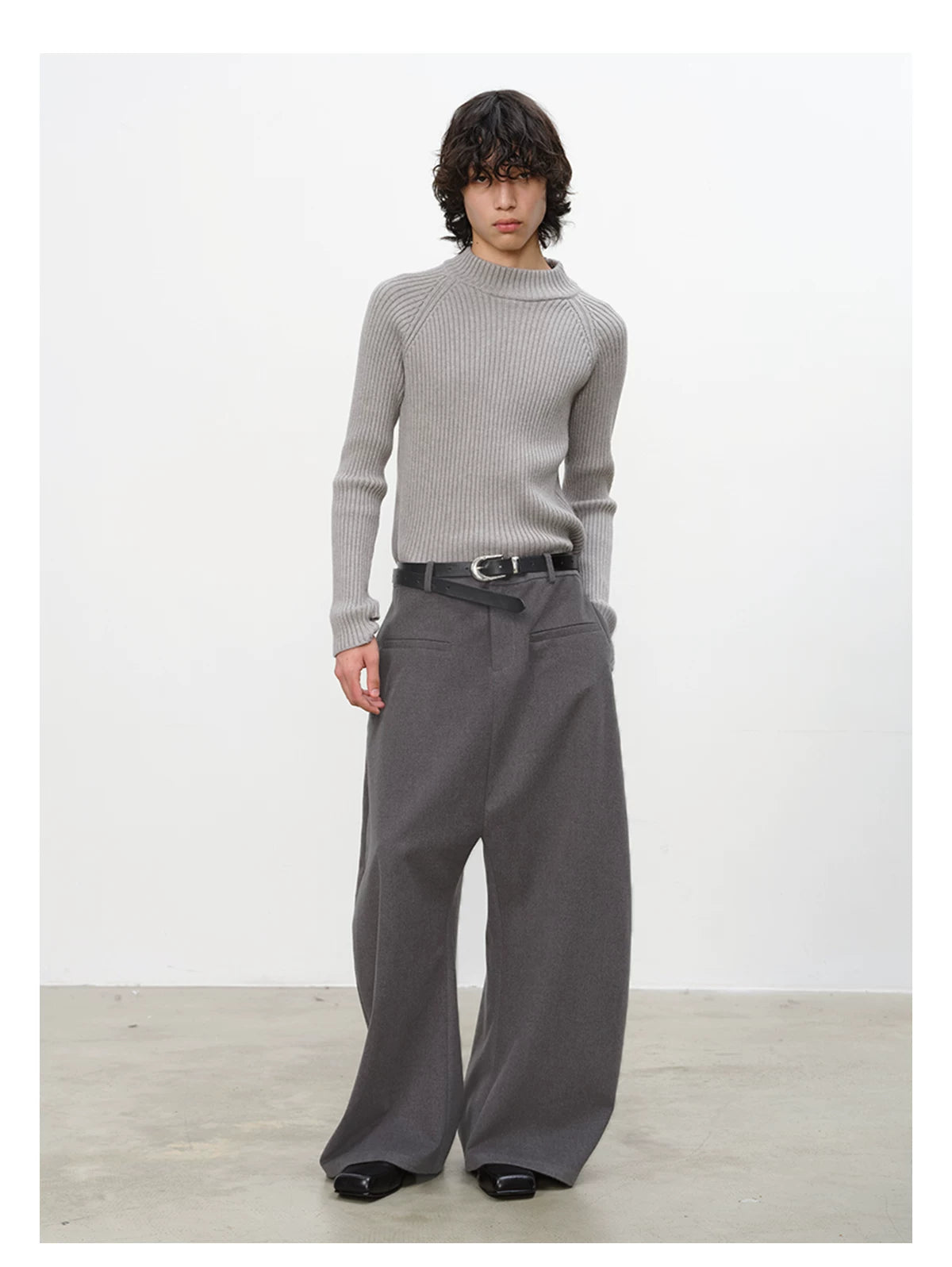 Reversible Pleated Brushed Low Rise Pants