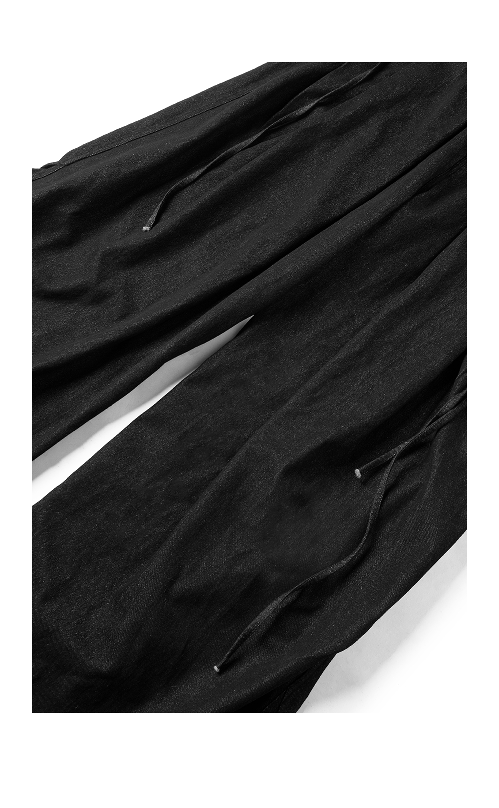 Double Wide Pleated Washed Kendo Jeans