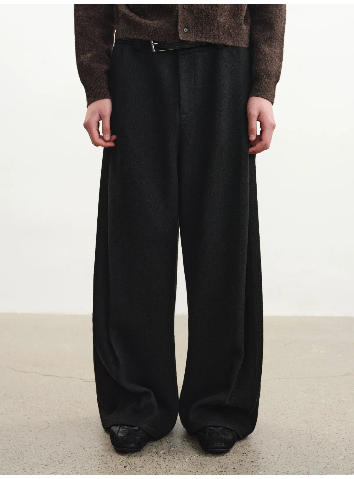 Loose Pleated Wool Pants