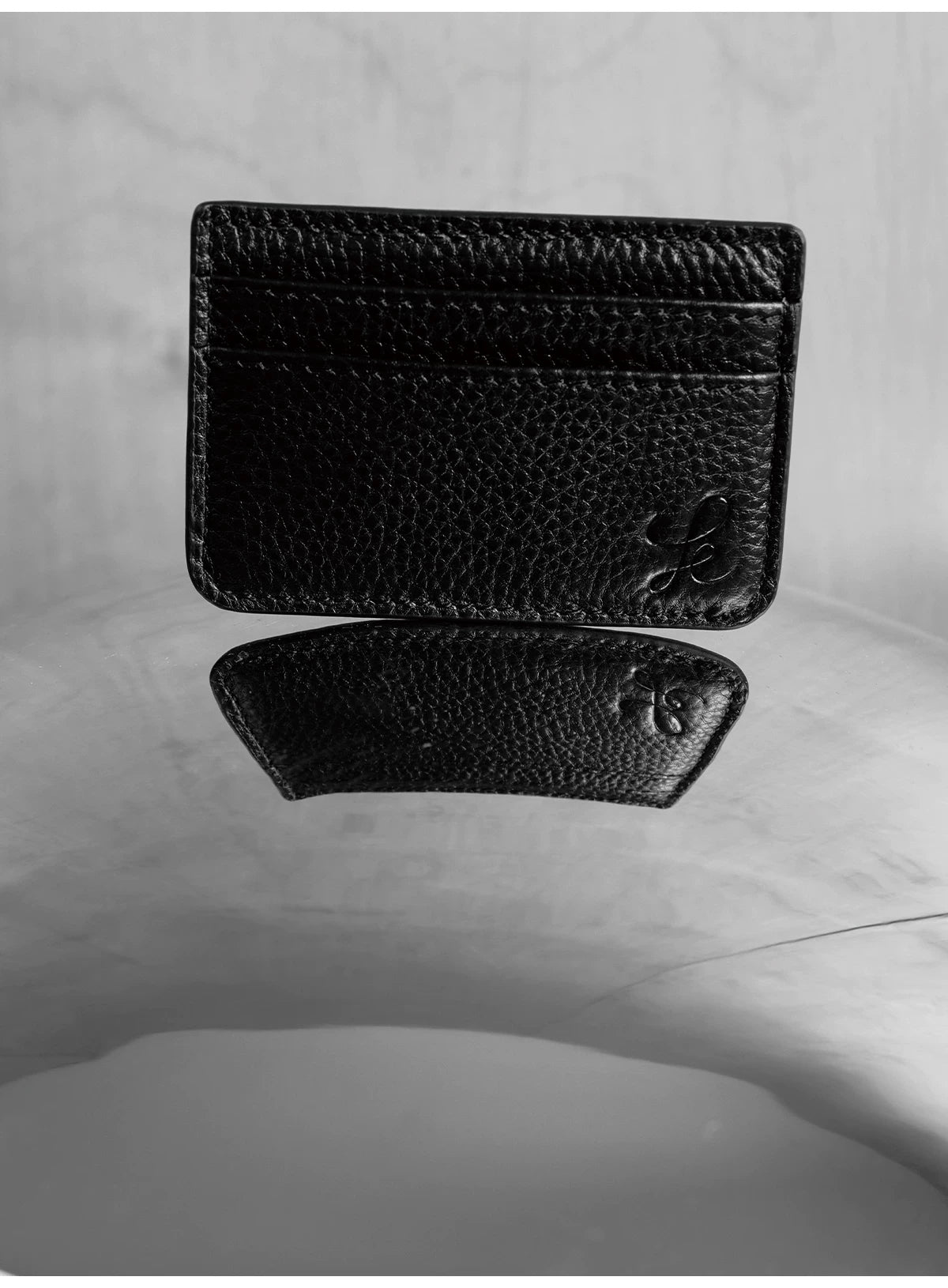 Magnetic Full Grain Leather Card Holder