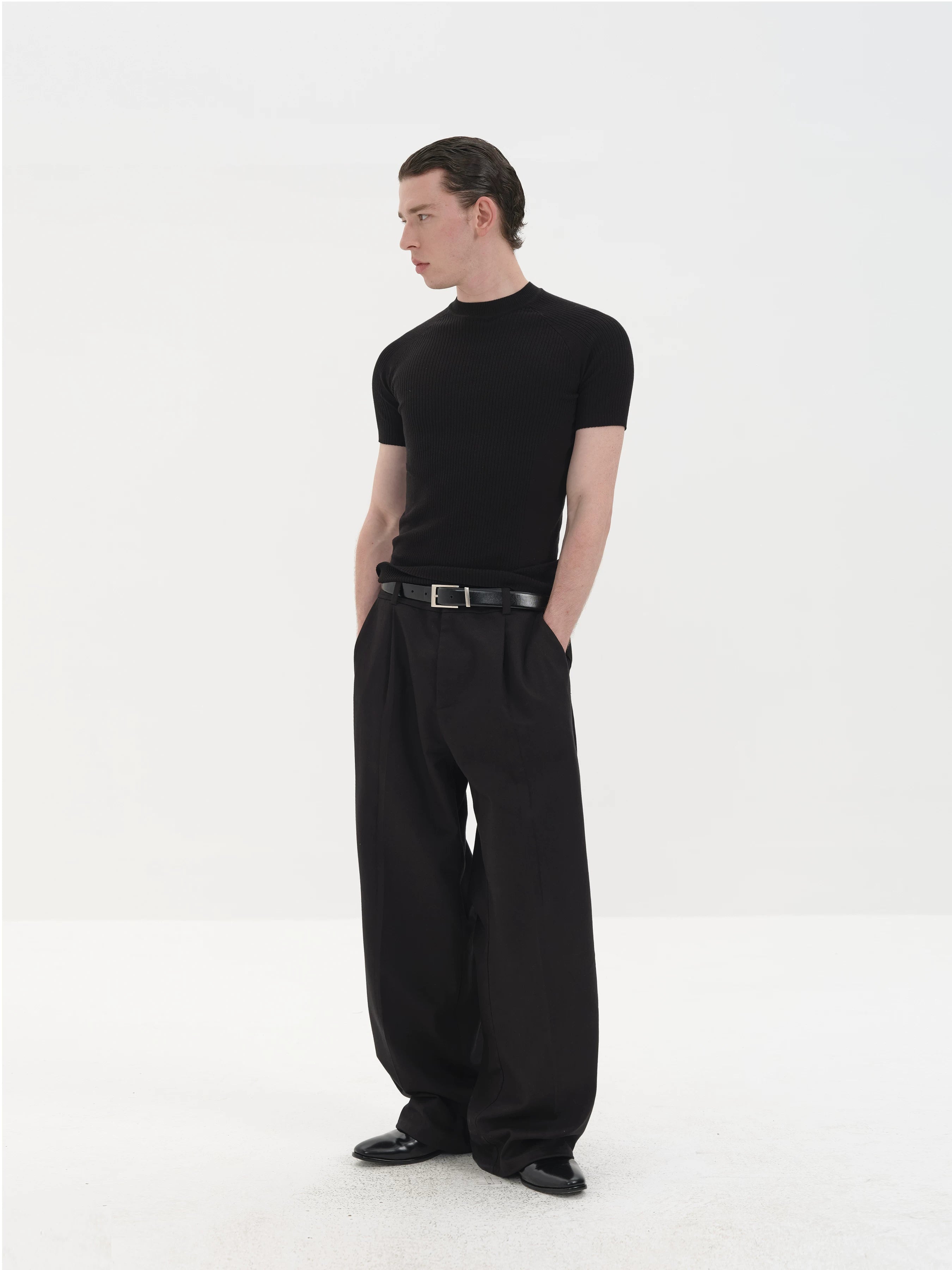 Lightweight Ribbed Short Sleeves