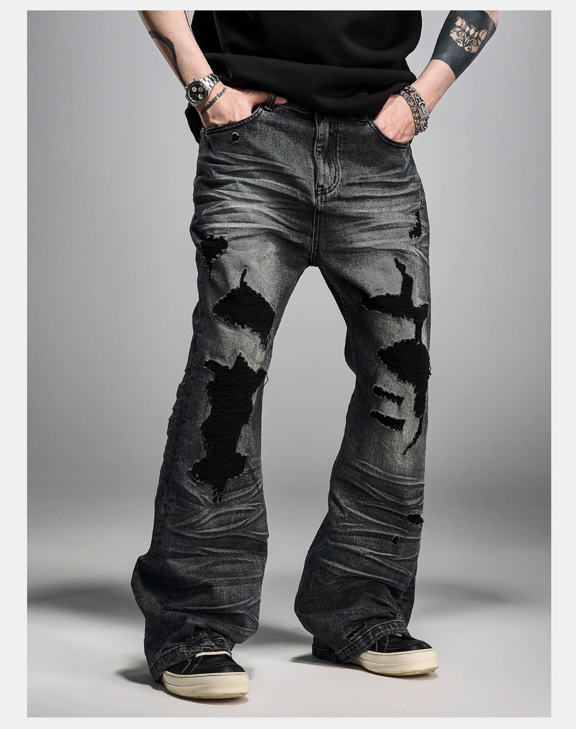 Distressed Gray Wash Relaxed Curved Jeans