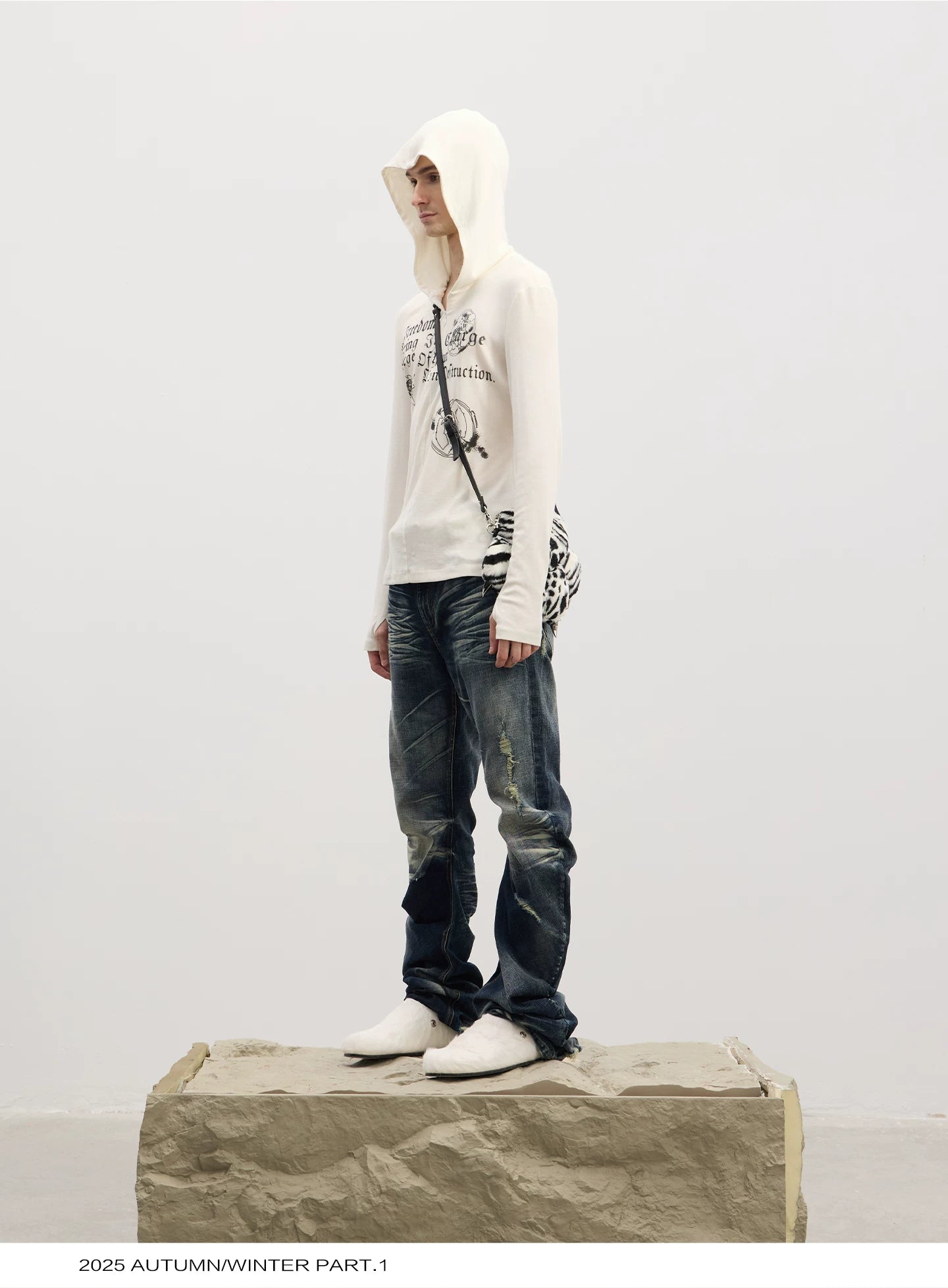 Curved Leg Stretchy Washed Distressed Jeans