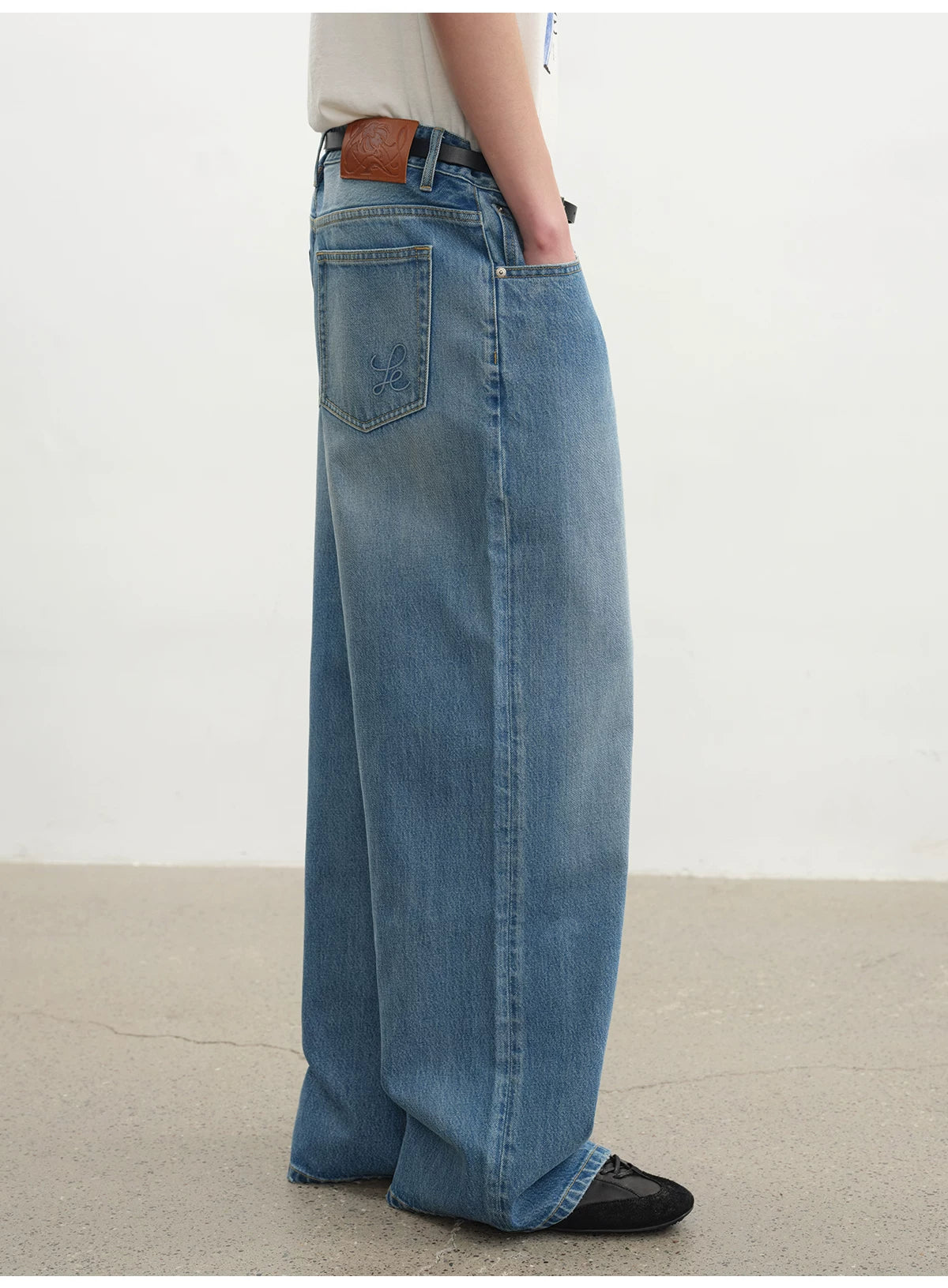 Rigid Washed Blue Straight Relaxed Jeans
