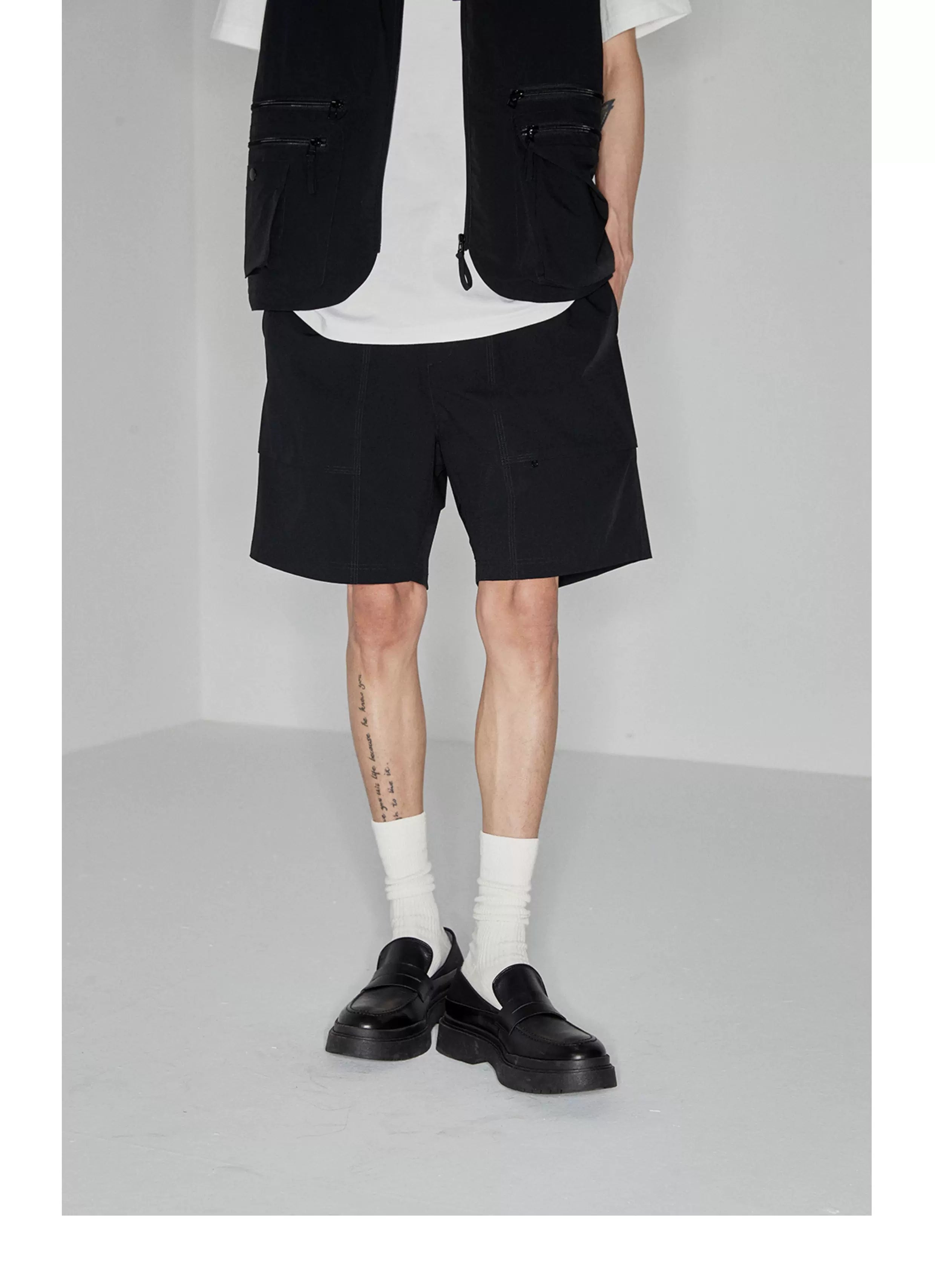 Plaid Multi-Pocket Elastic Waist Shorts