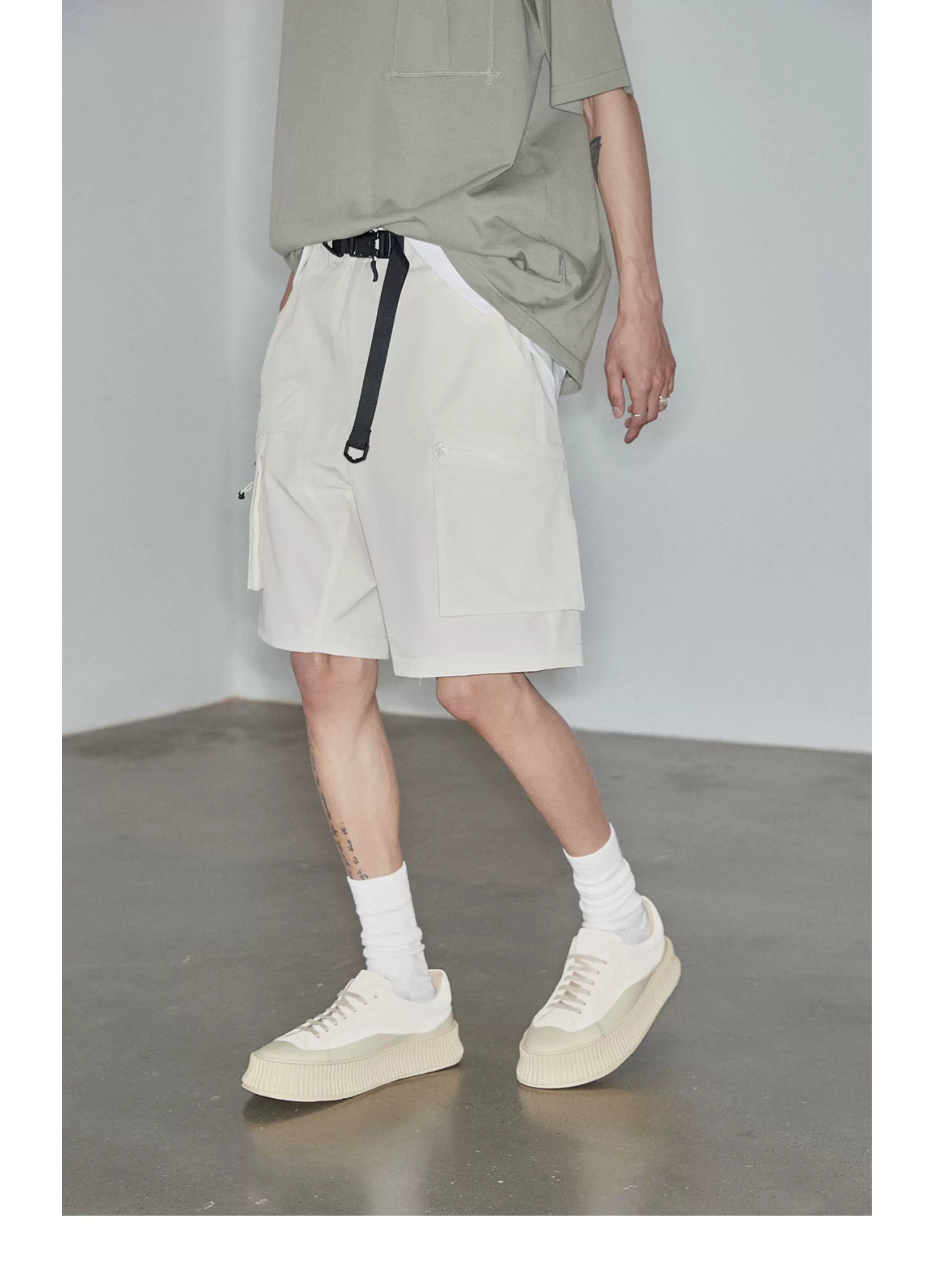 Magnetic Belted Elastic Multi-pocket Shorts