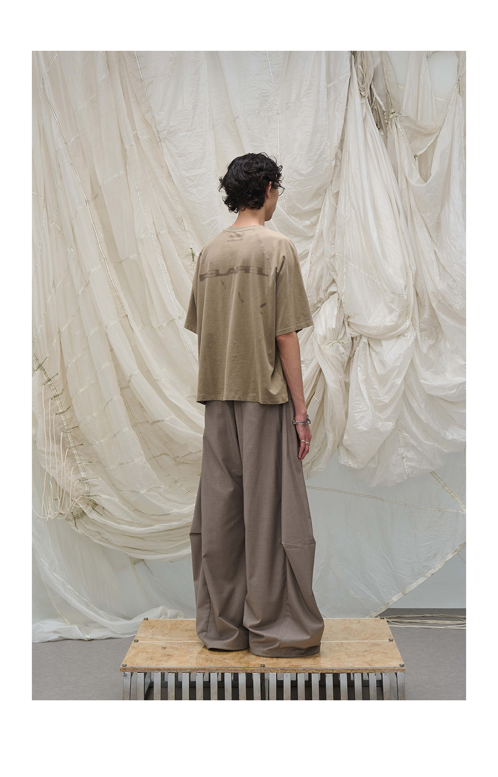 Loose Draped Pleated Curved Trousers