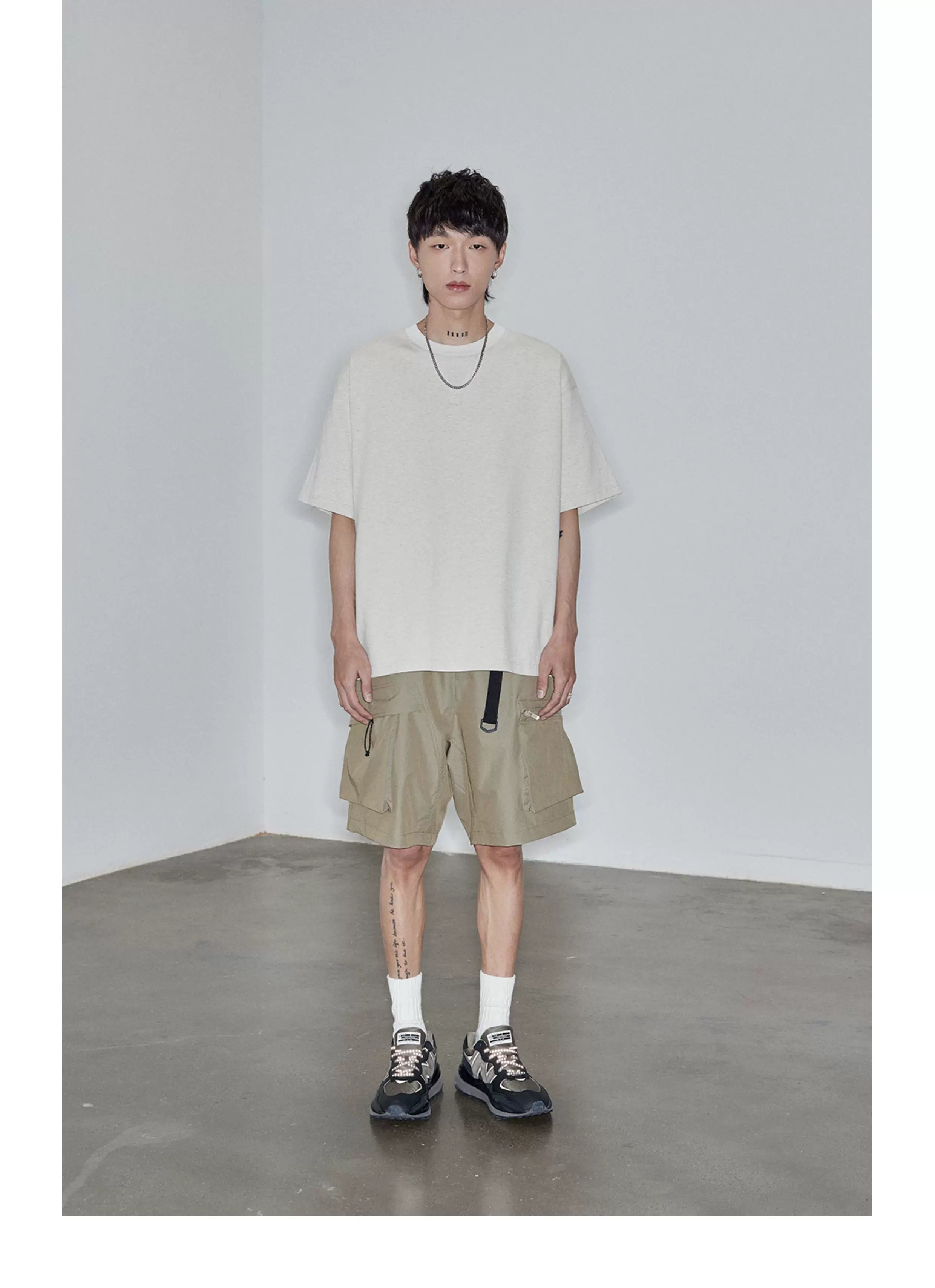 Magnetic Belted Elastic Multi-pocket Shorts