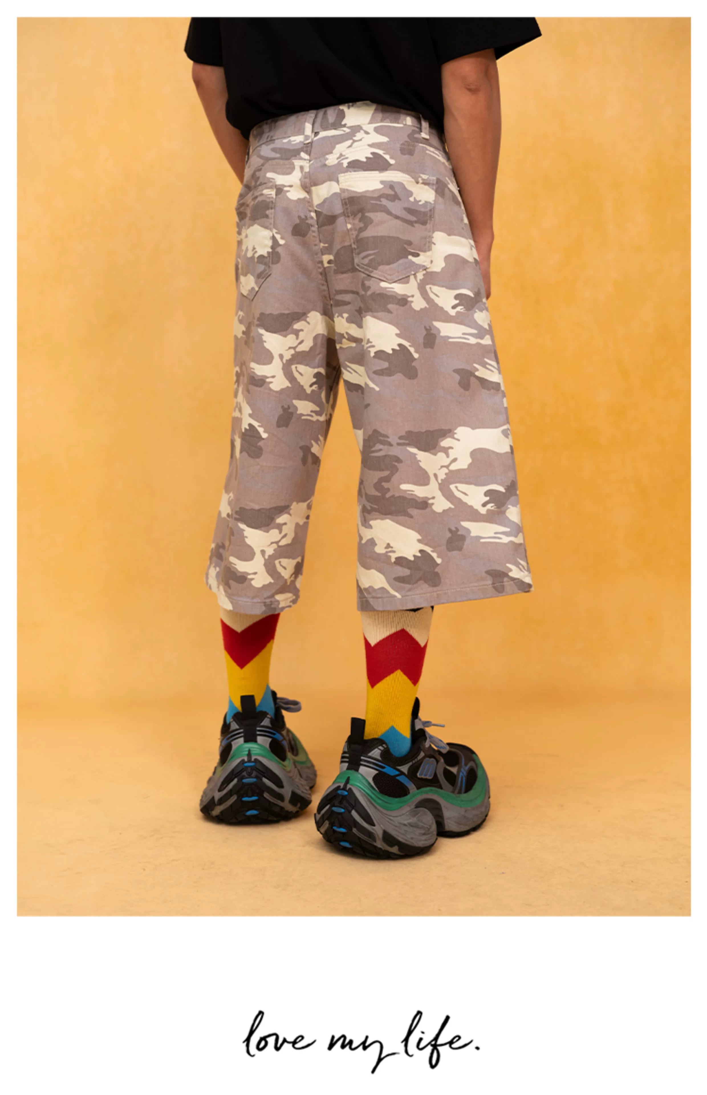 Men's Light Camo Cropped Denim Shorts