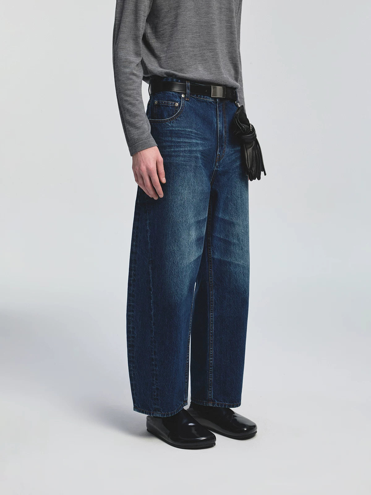 Curved Washed Denim Pants