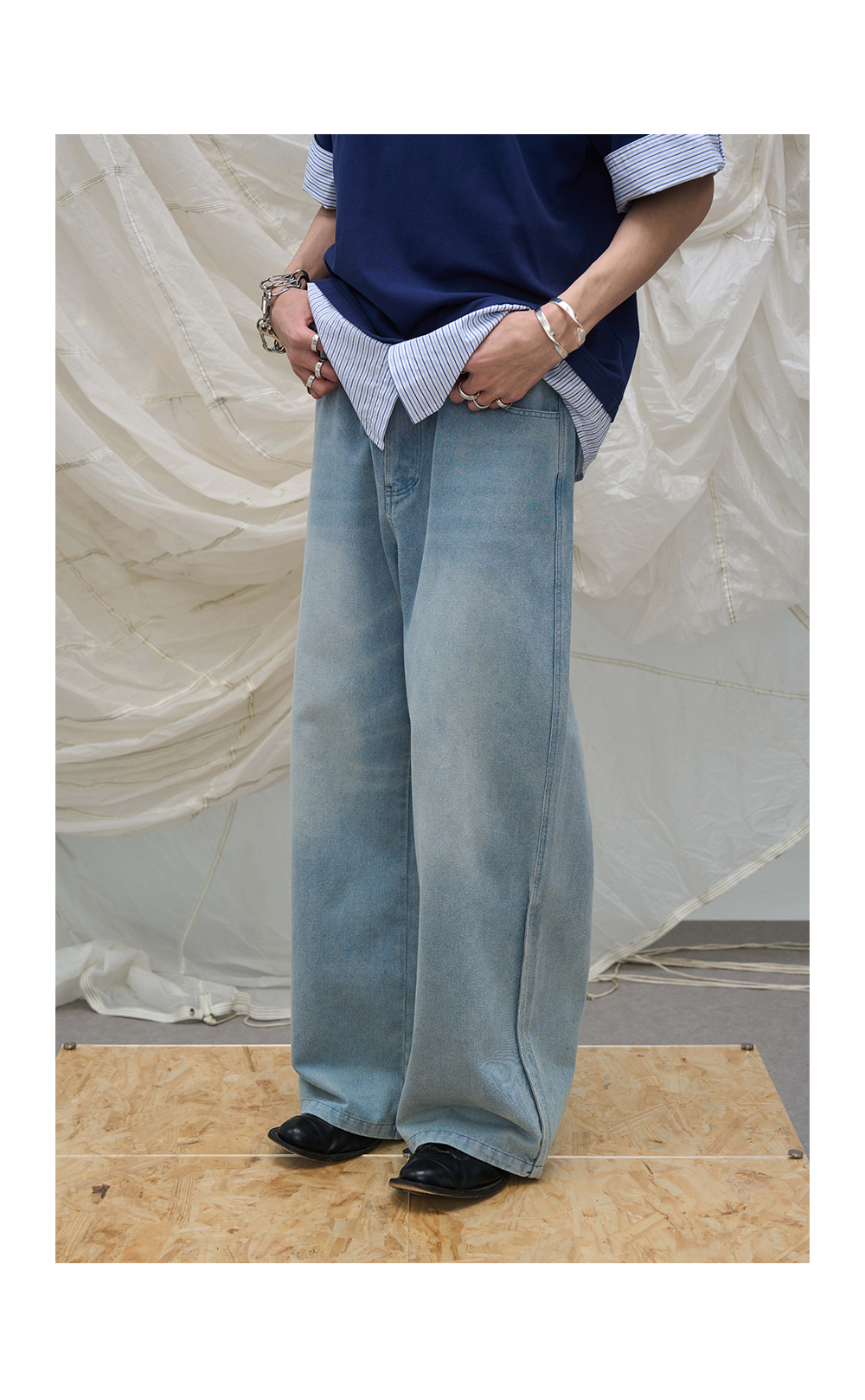Washed Semi-Zip Relaxed Straight Leather-Patch Jeans