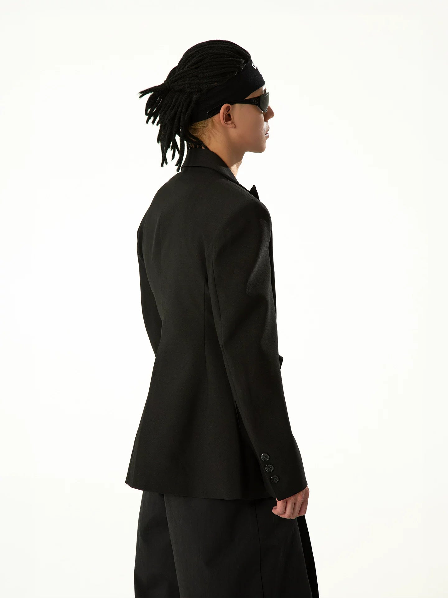 Black Wool Ribbon Pleated Waist-Tailored Blazer
