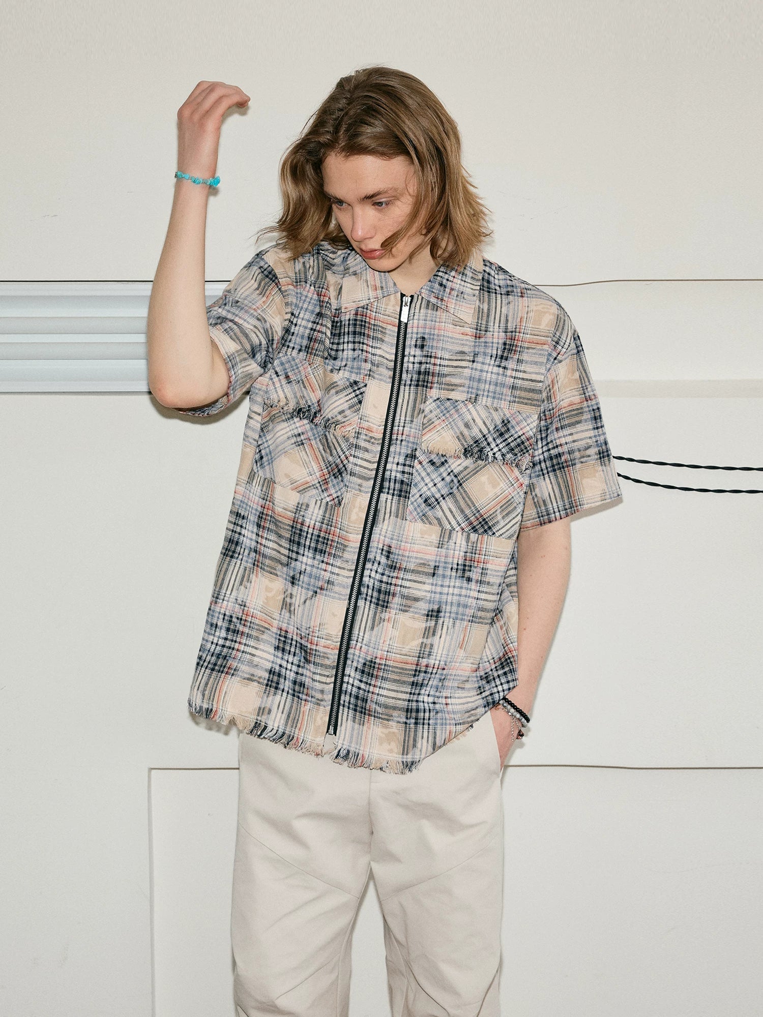 Men's Frayed Plaid Zip Short-sleeved Shirt