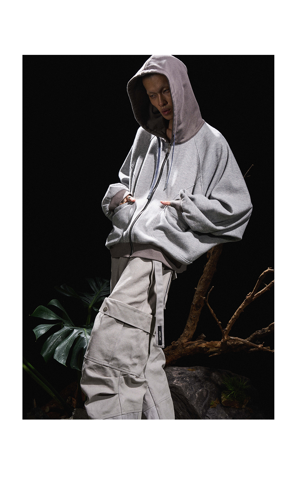 Batwing Sleeve Paneled Zip Knit Sweatshirt