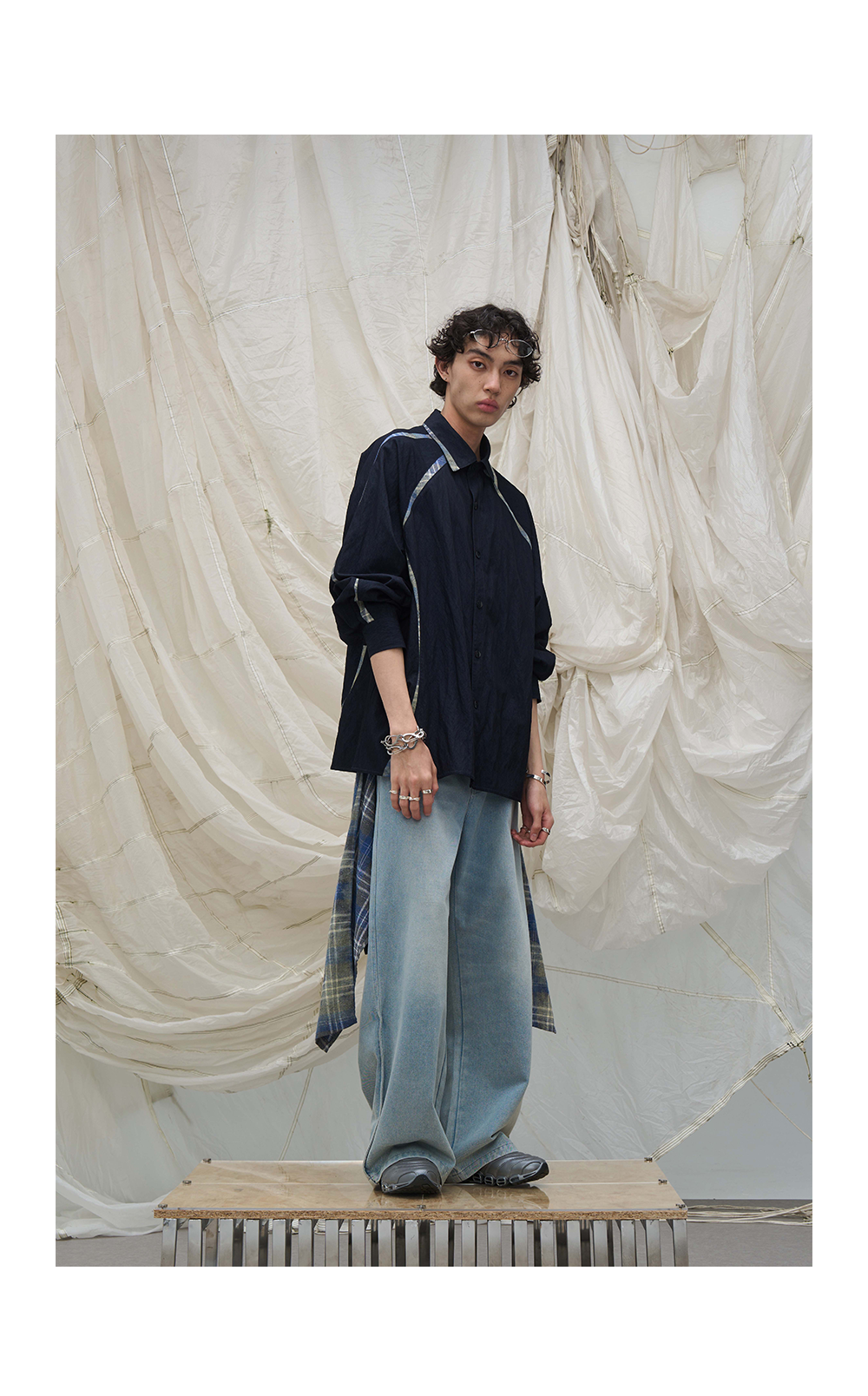 Washed Semi-Zip Relaxed Straight Leather-Patch Jeans