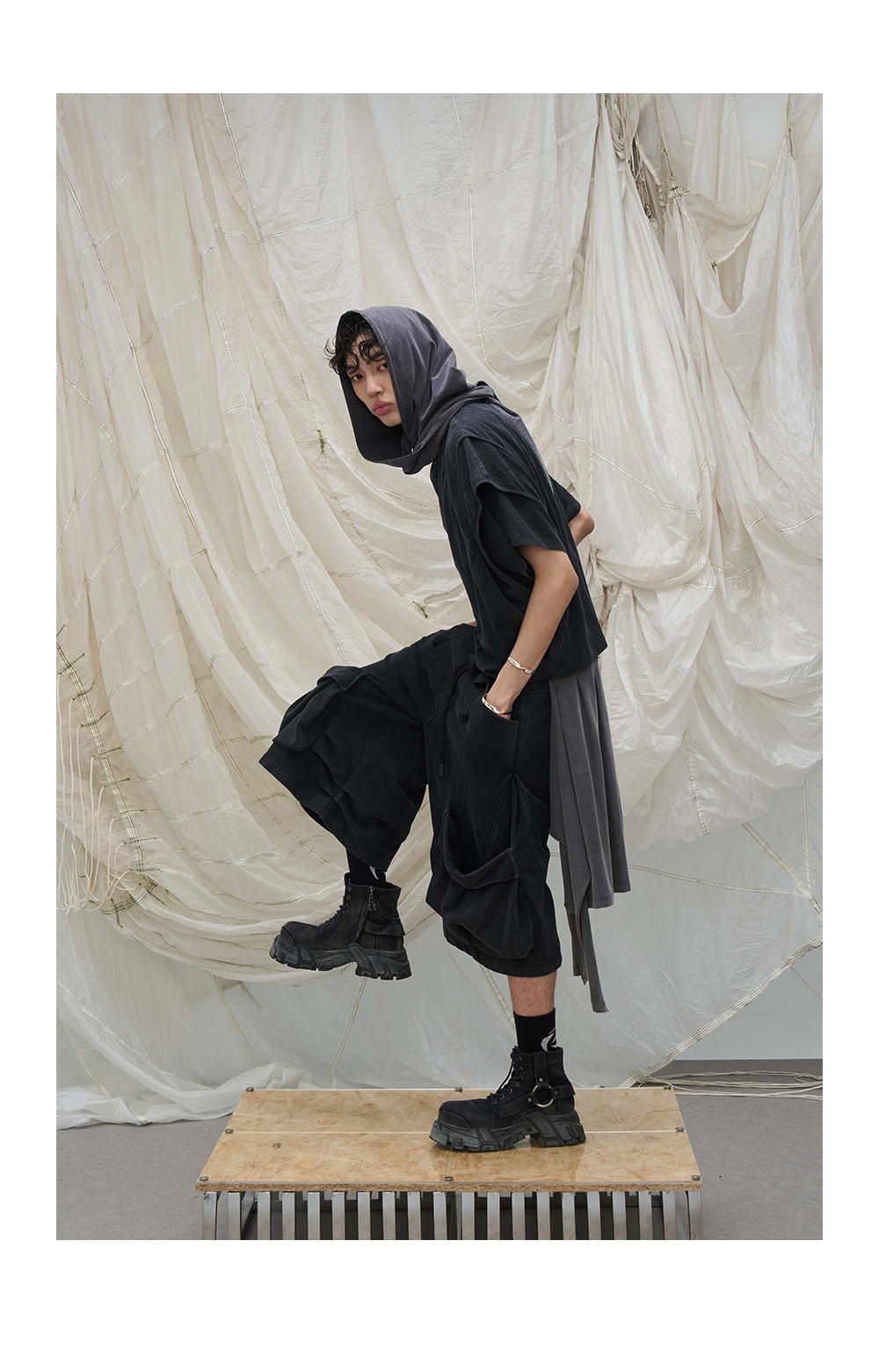 Detachable Hood Short-Sleeve Ring Cut Tees