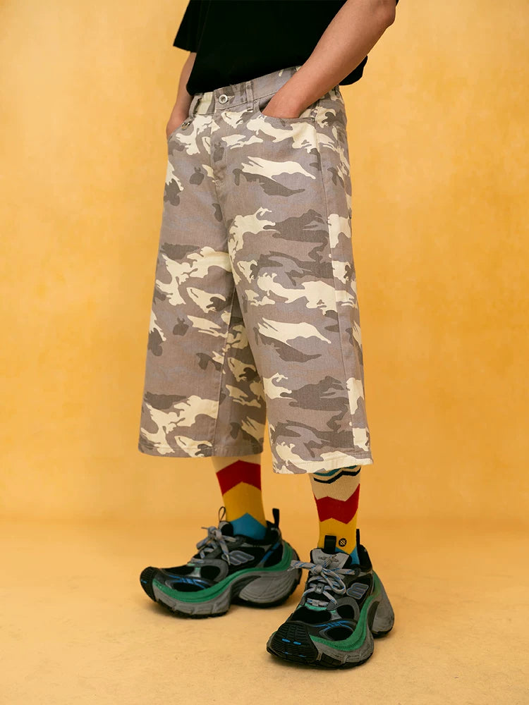 Men's Light Camo Cropped Denim Shorts