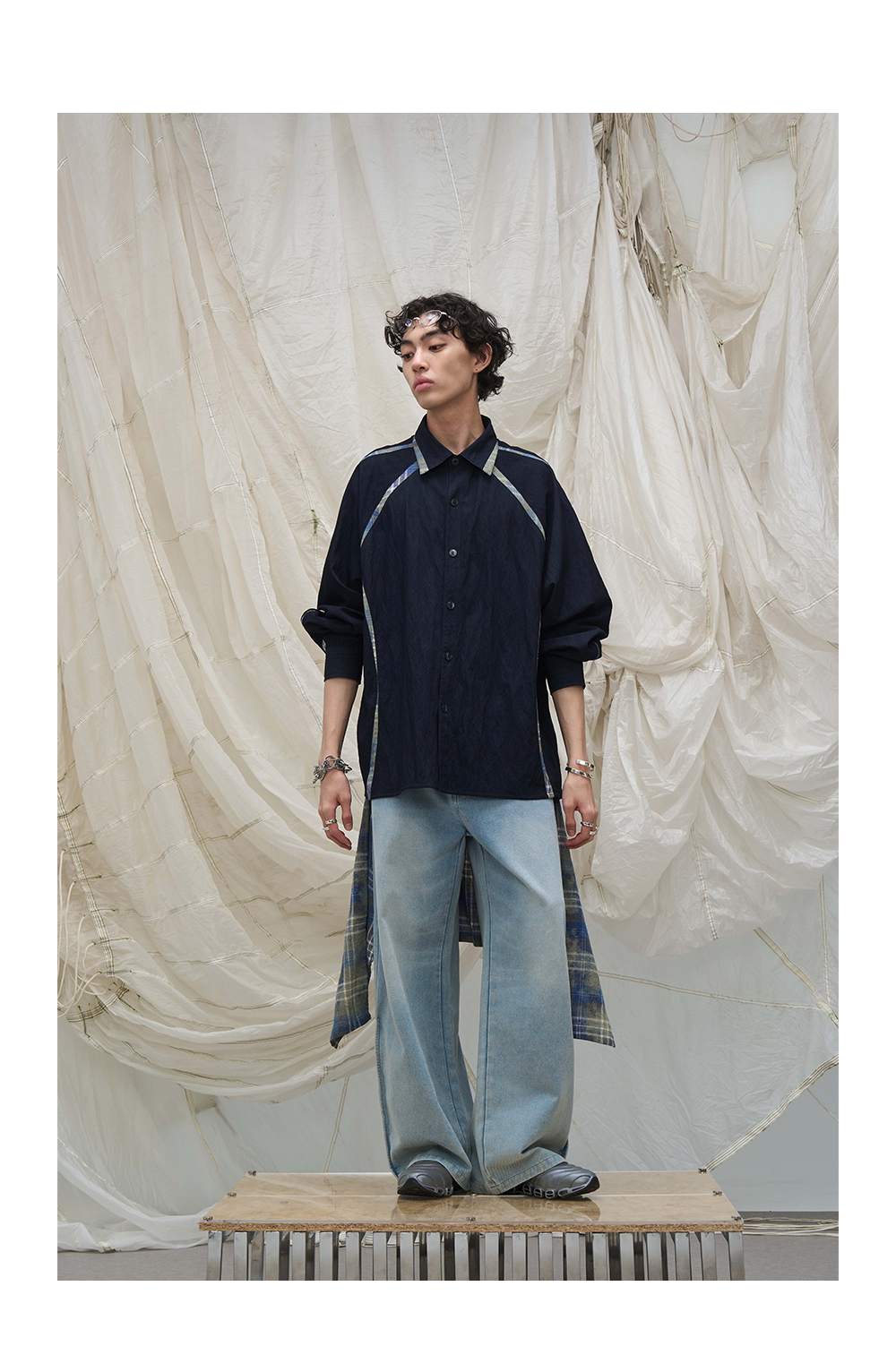 Washed Semi-Zip Relaxed Straight Leather-Patch Jeans