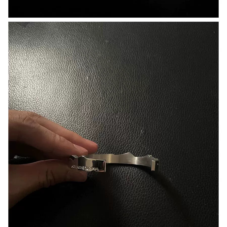 Adjustable Irregular Debossed Mirror Bracelet