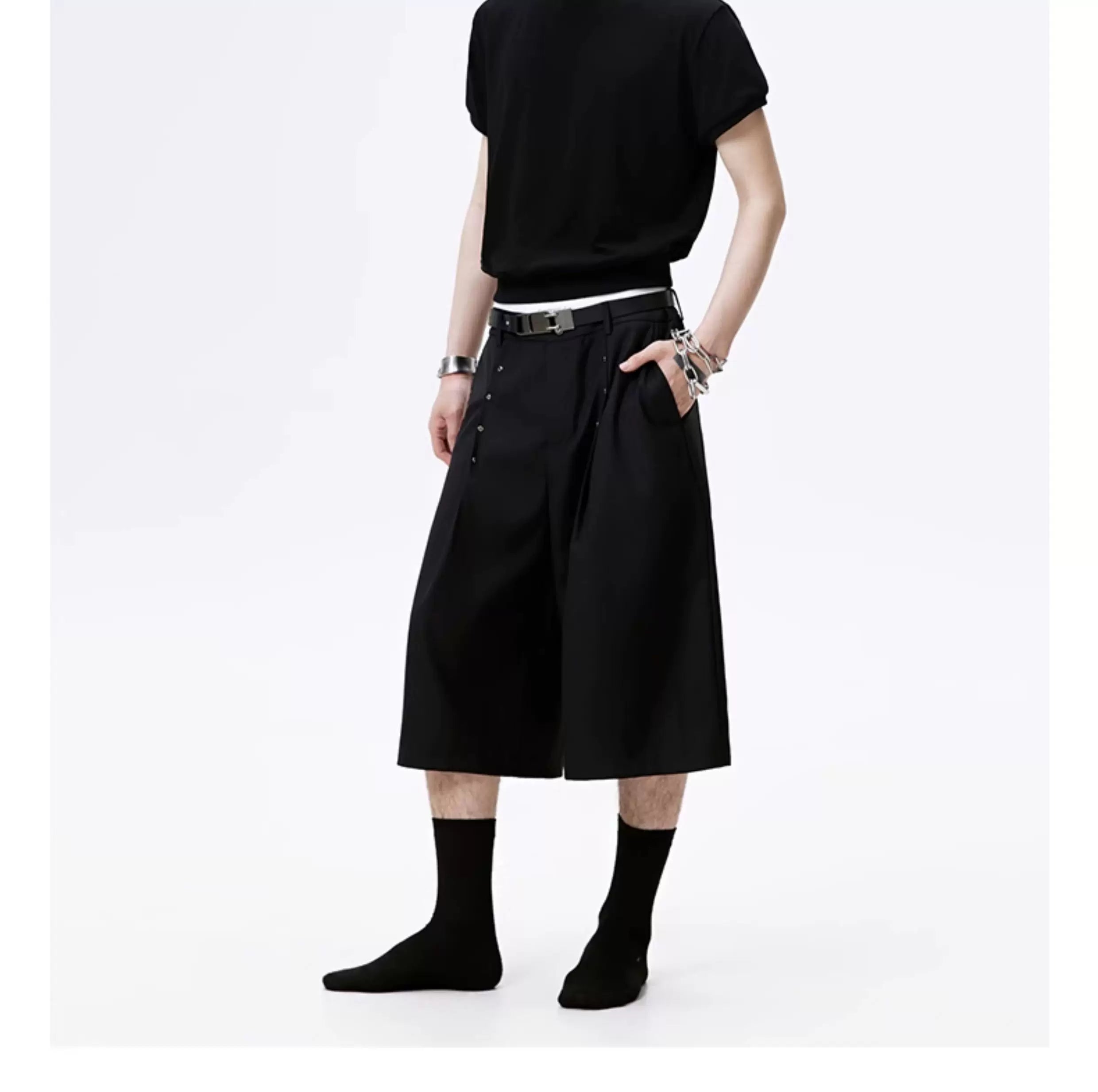 Metal Studded Pleated Wide Leg Shorts