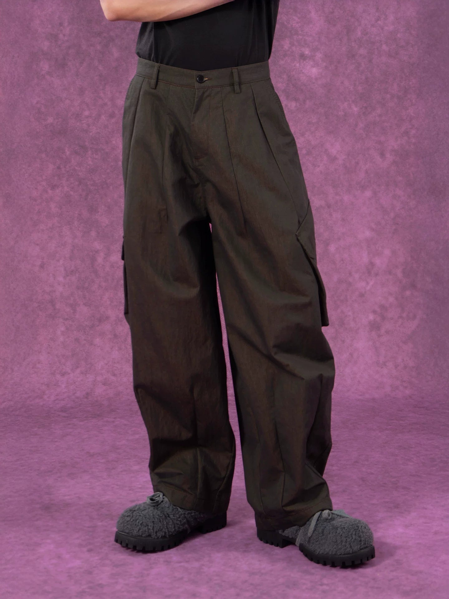Men's Beige Loose Curved Cargo Pants