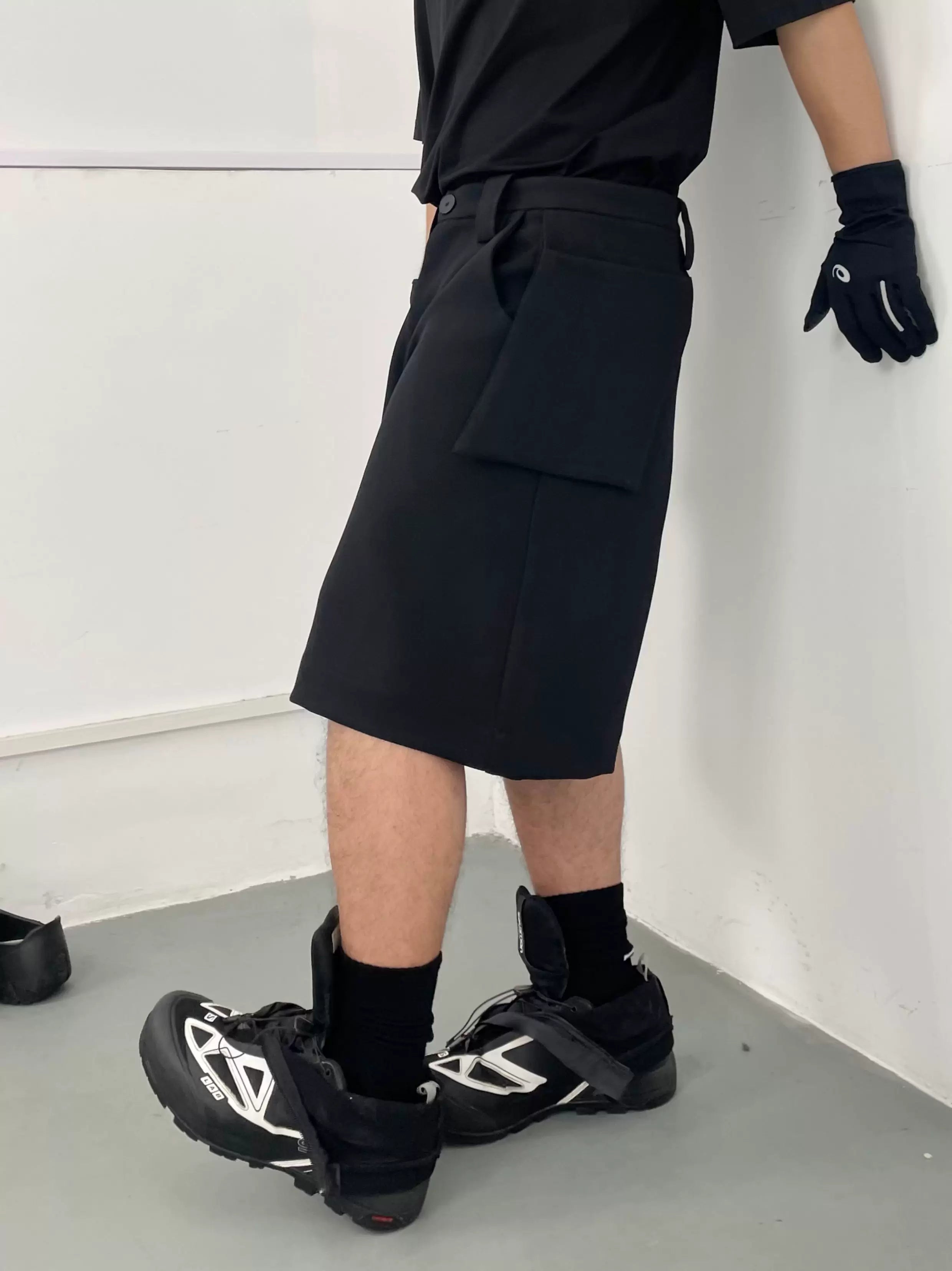 Wrinkle Resistant Saddle Pocket Shorts