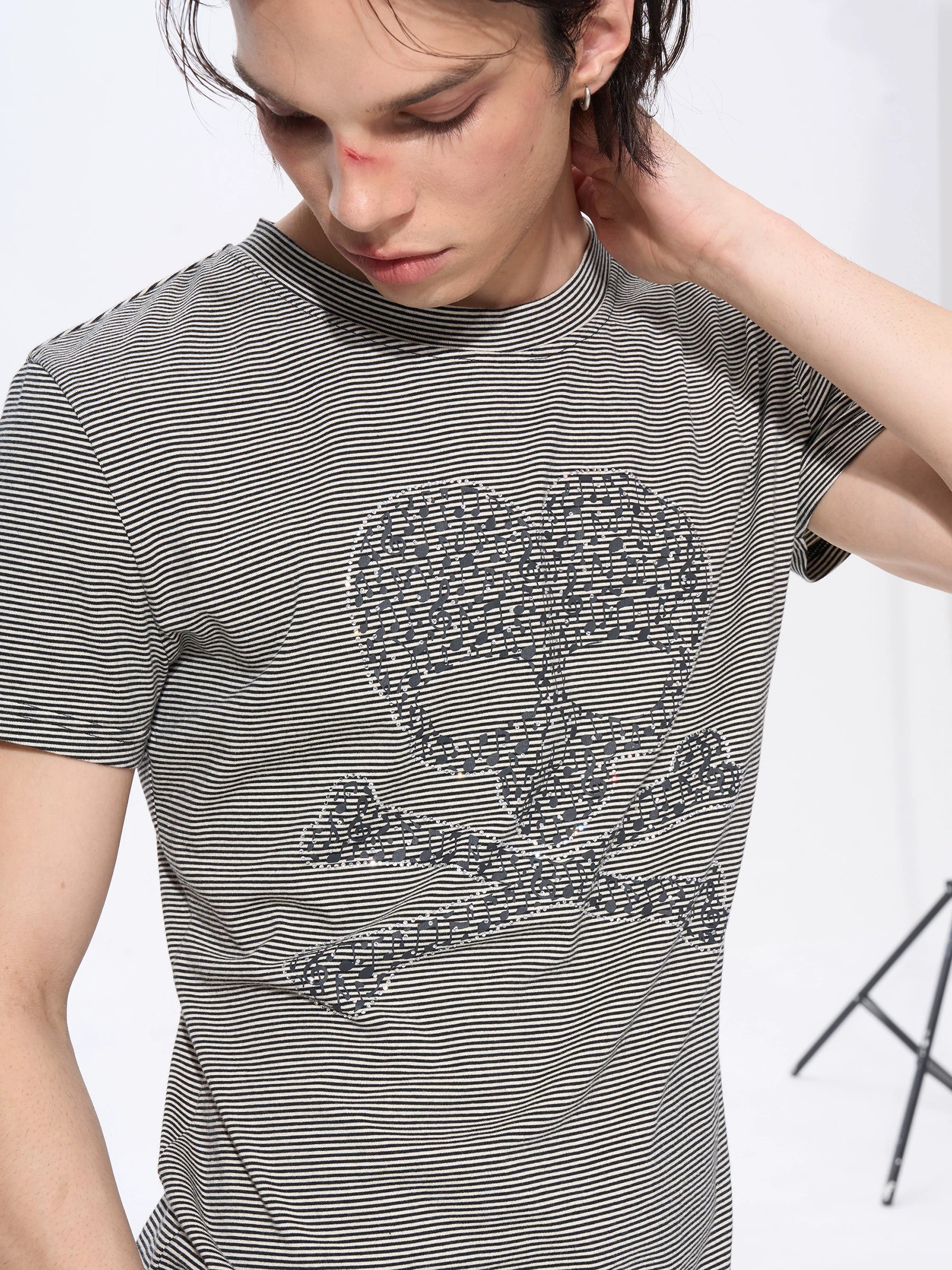 Men’s Striped Skull Print T-Shirt