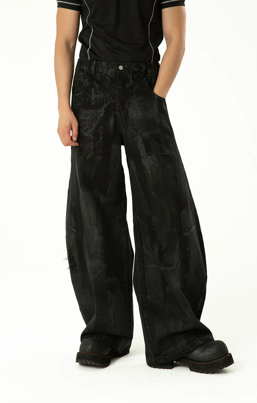 Men's Loose Distressed Black Curved Jeans