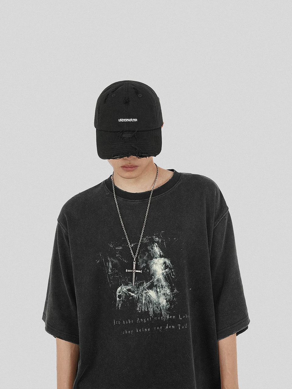 Distressed Embroidered Curved Brim Baseball Caps
