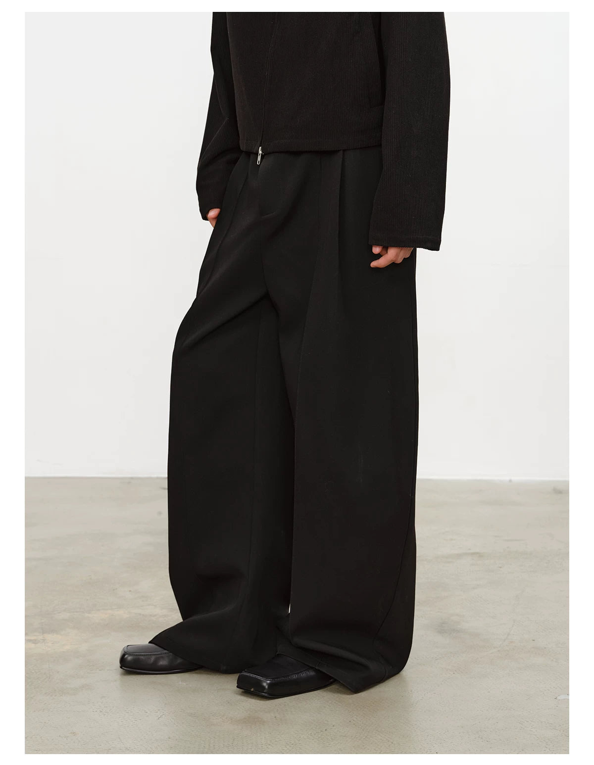Curved Knife Pleated Wrinkle-resistant Pants