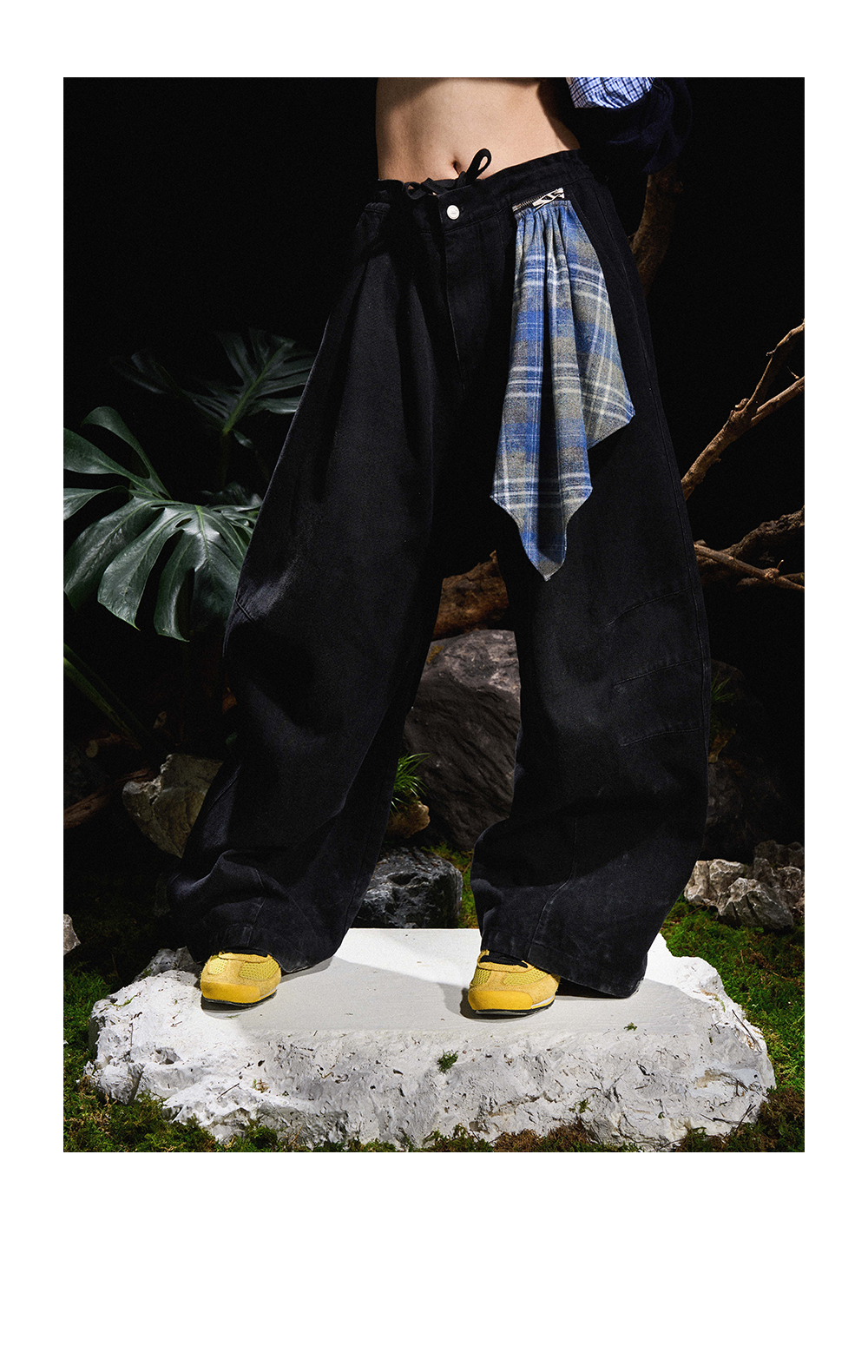 Multi-wear Detachable Washed Jeans