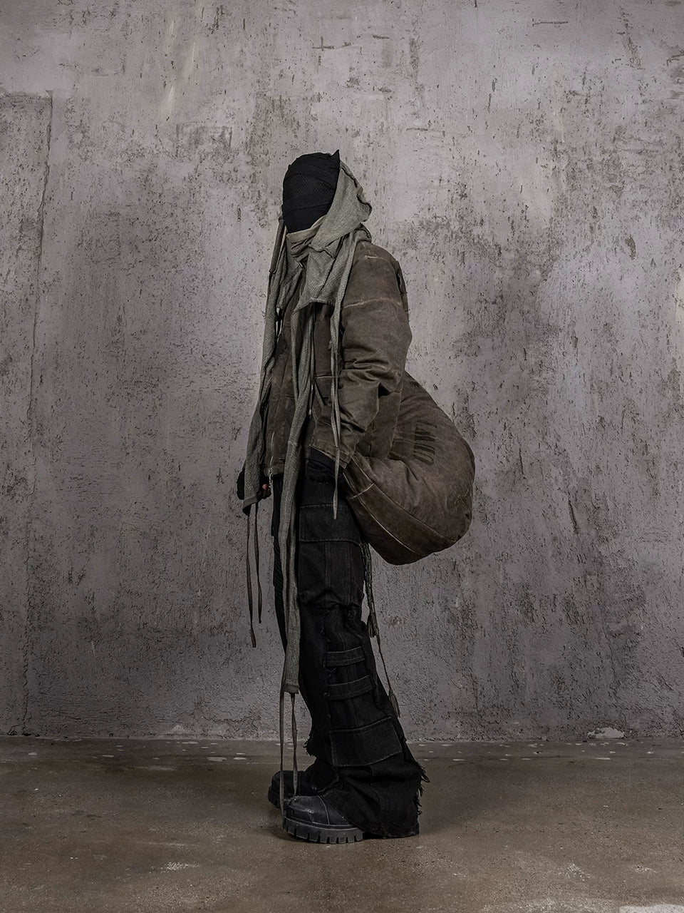 Wanderer Distressed Embroidered Dirty Dyed Parka