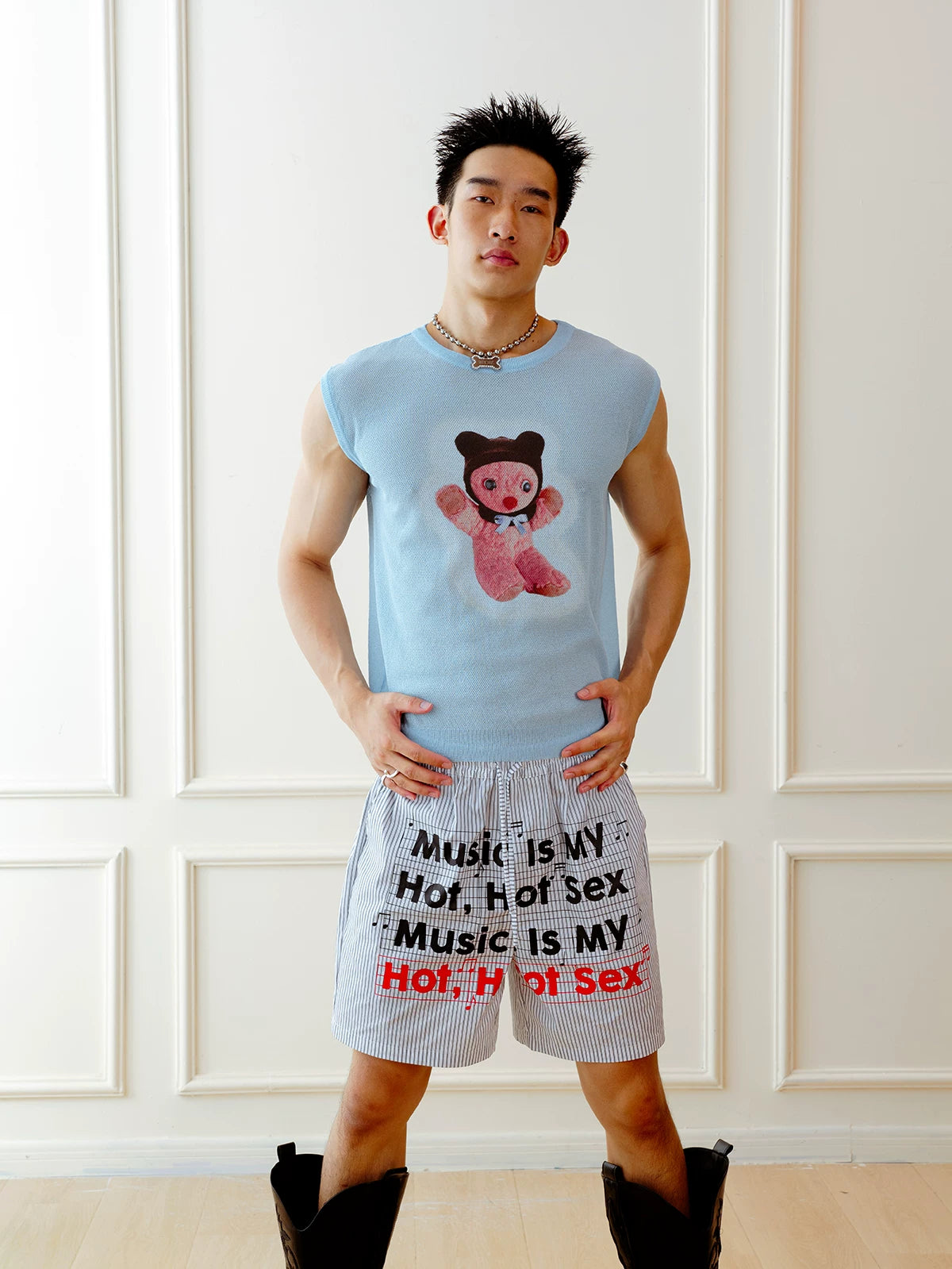Sleeveless Vintage Bear Print Knit Top