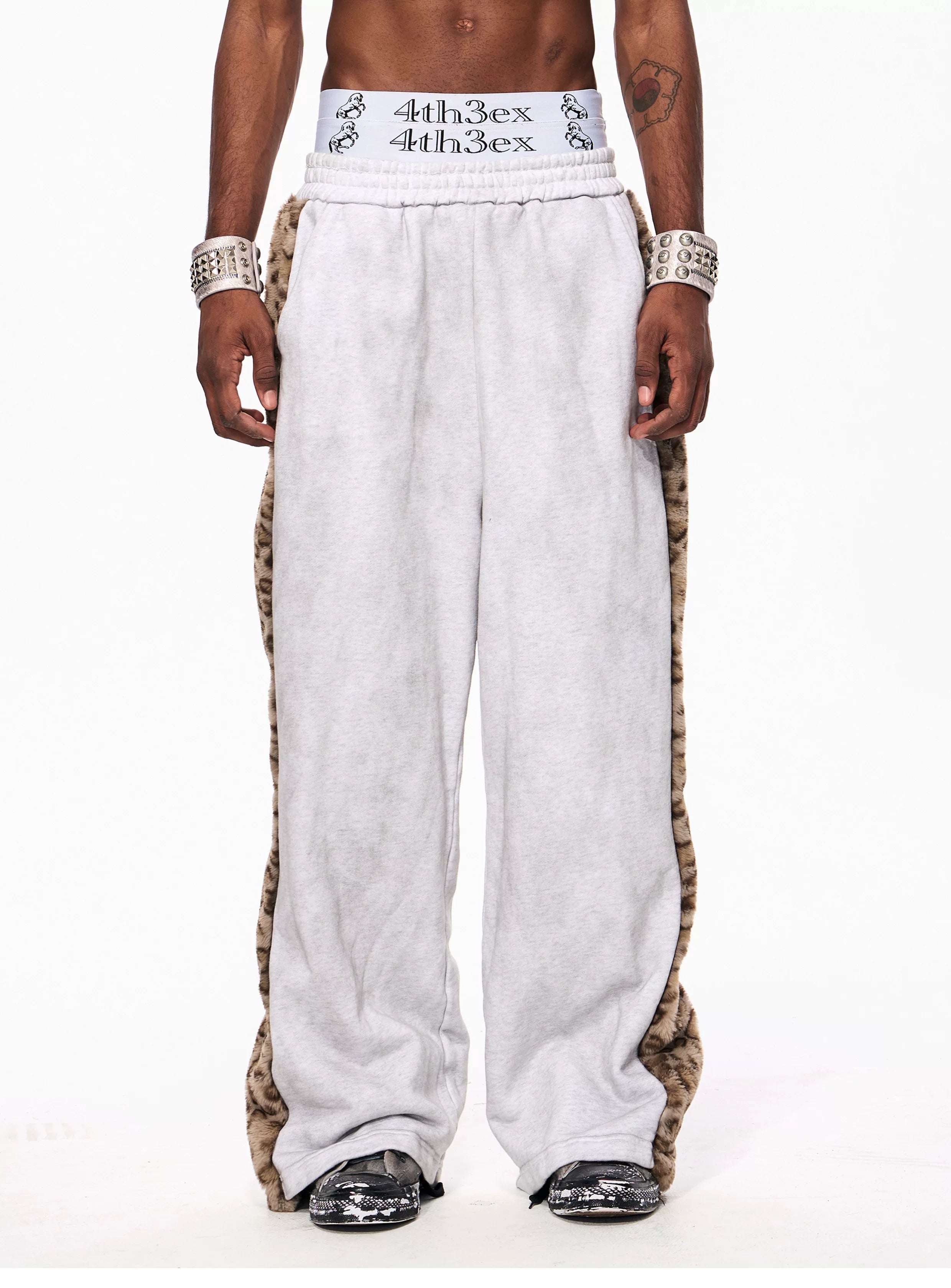 Men's Light Gray Leopard Fleece Sweatpants