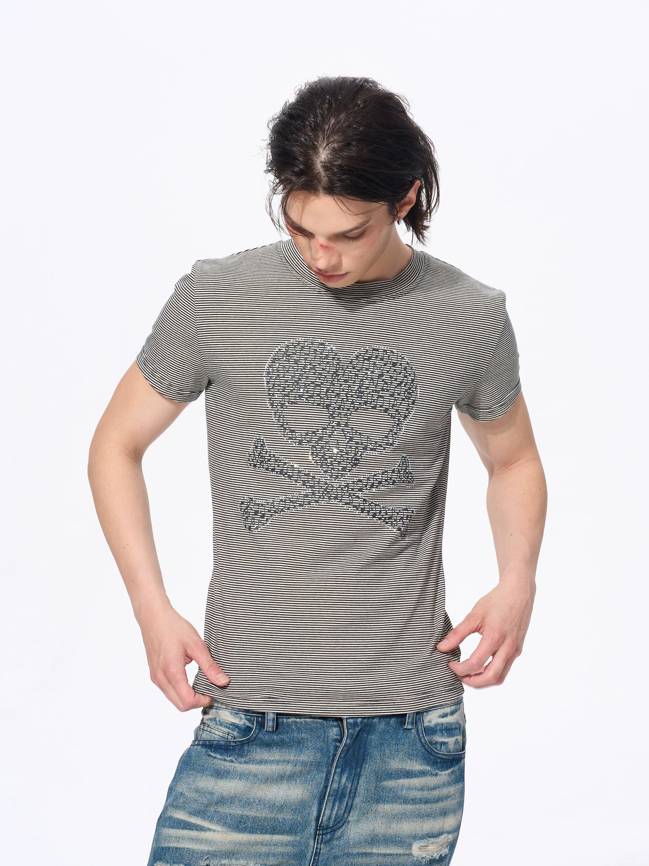 Men’s Striped Skull Print T-Shirt