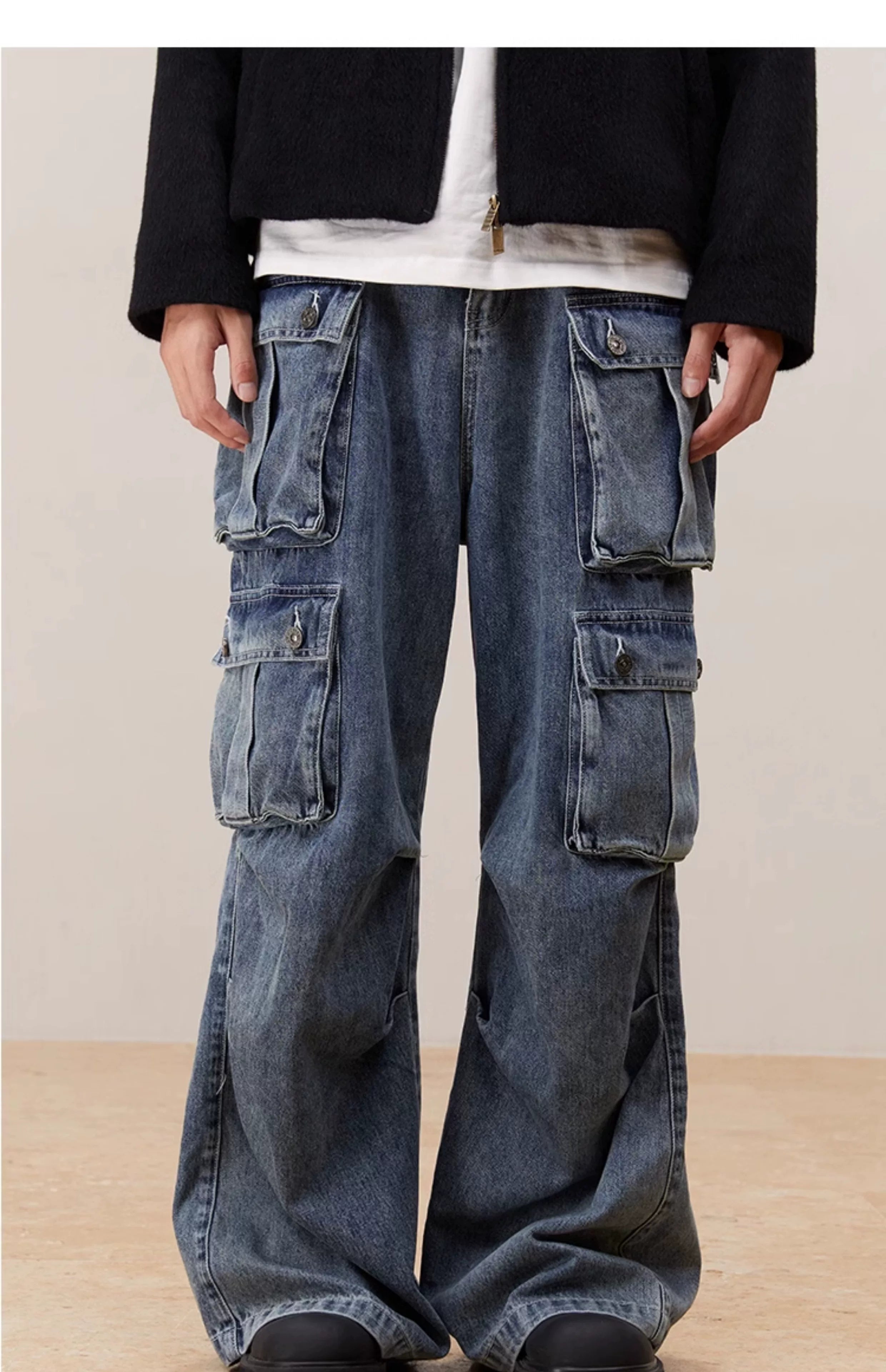 Clean Washed Wide Leg Cargo Jeans