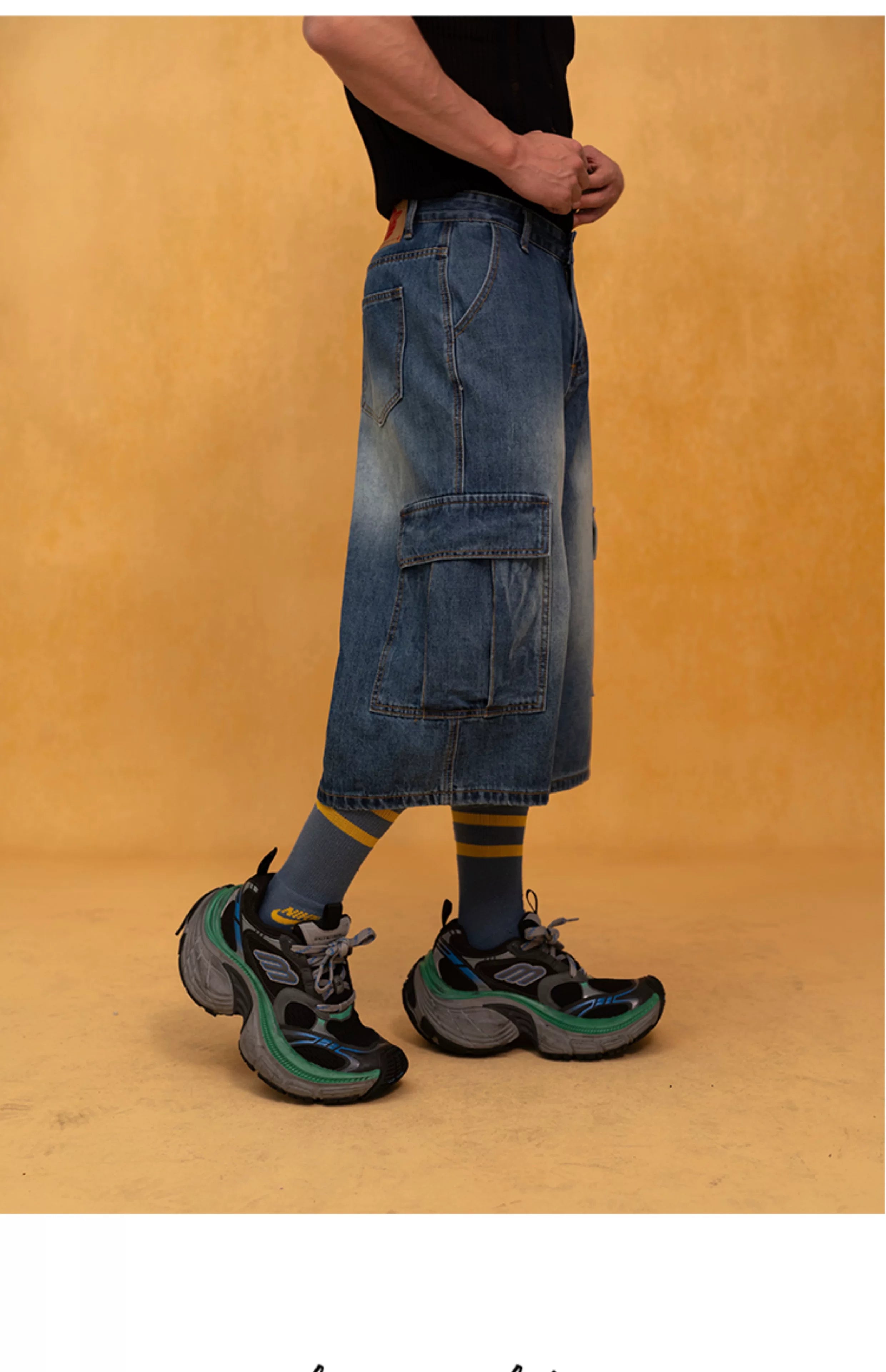 Men's Blue Relaxed Cargo Cropped Jeans