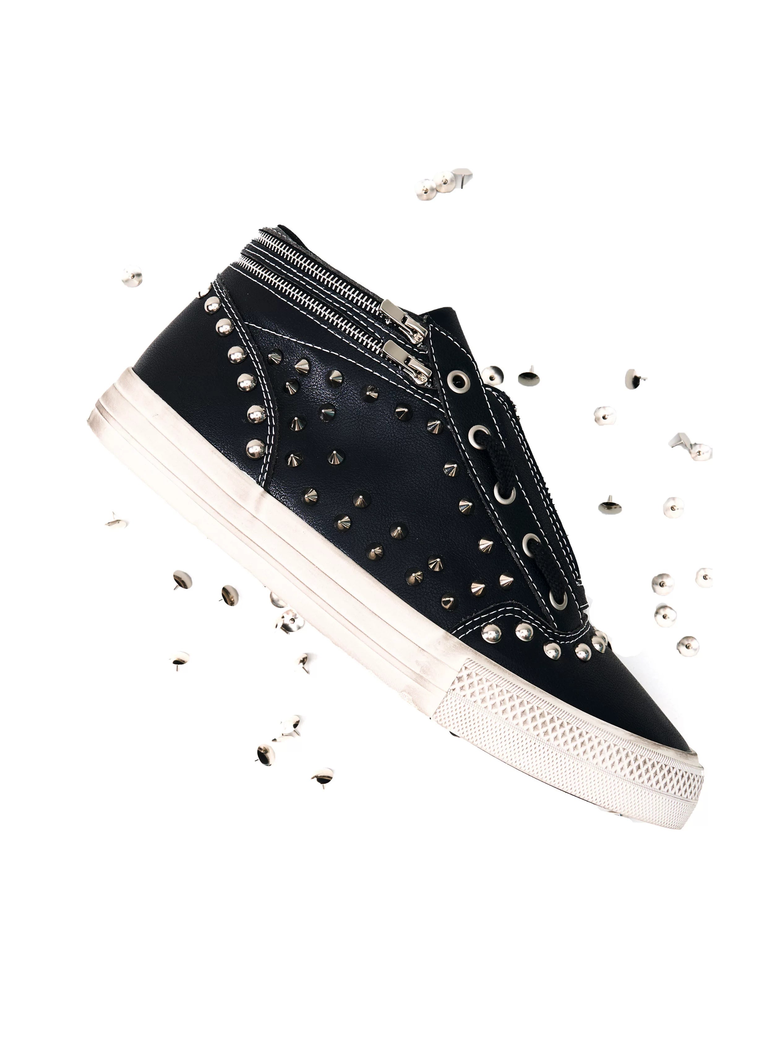 Men's Rivet Mid-top Skate Shoes