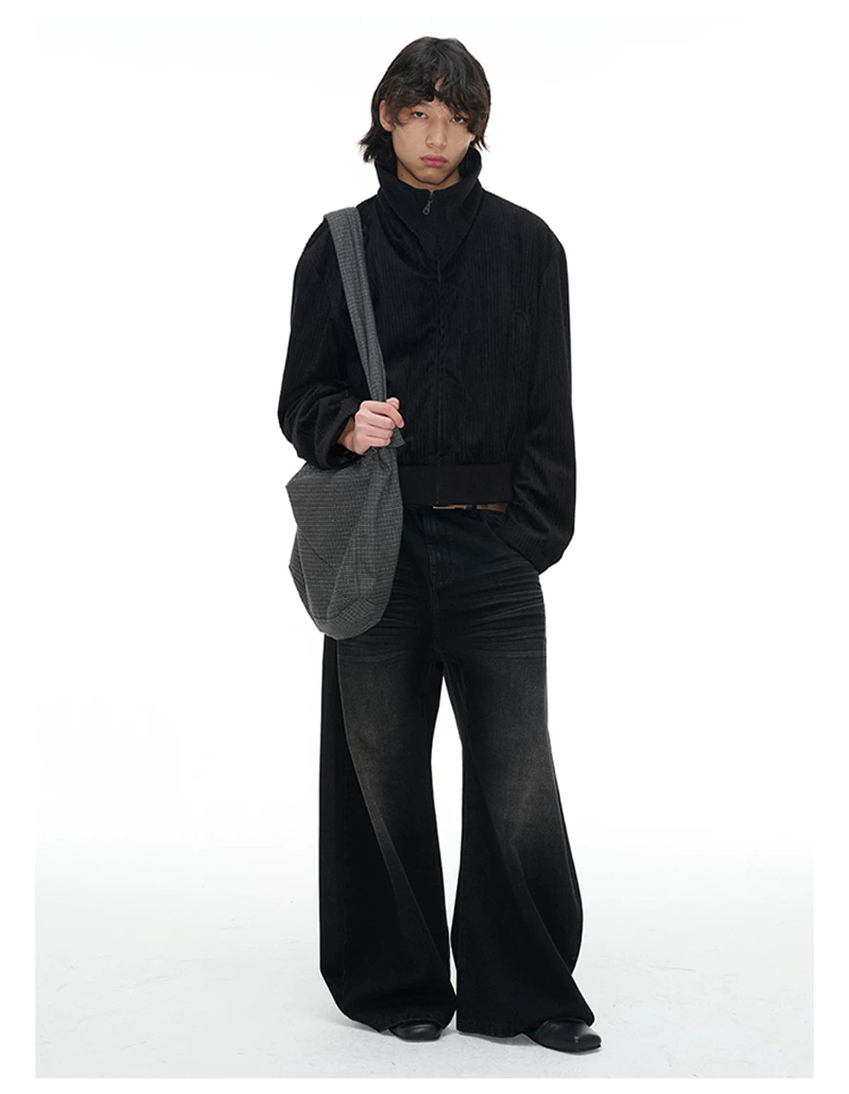 Pleated Distressed Wide Curved Jeans