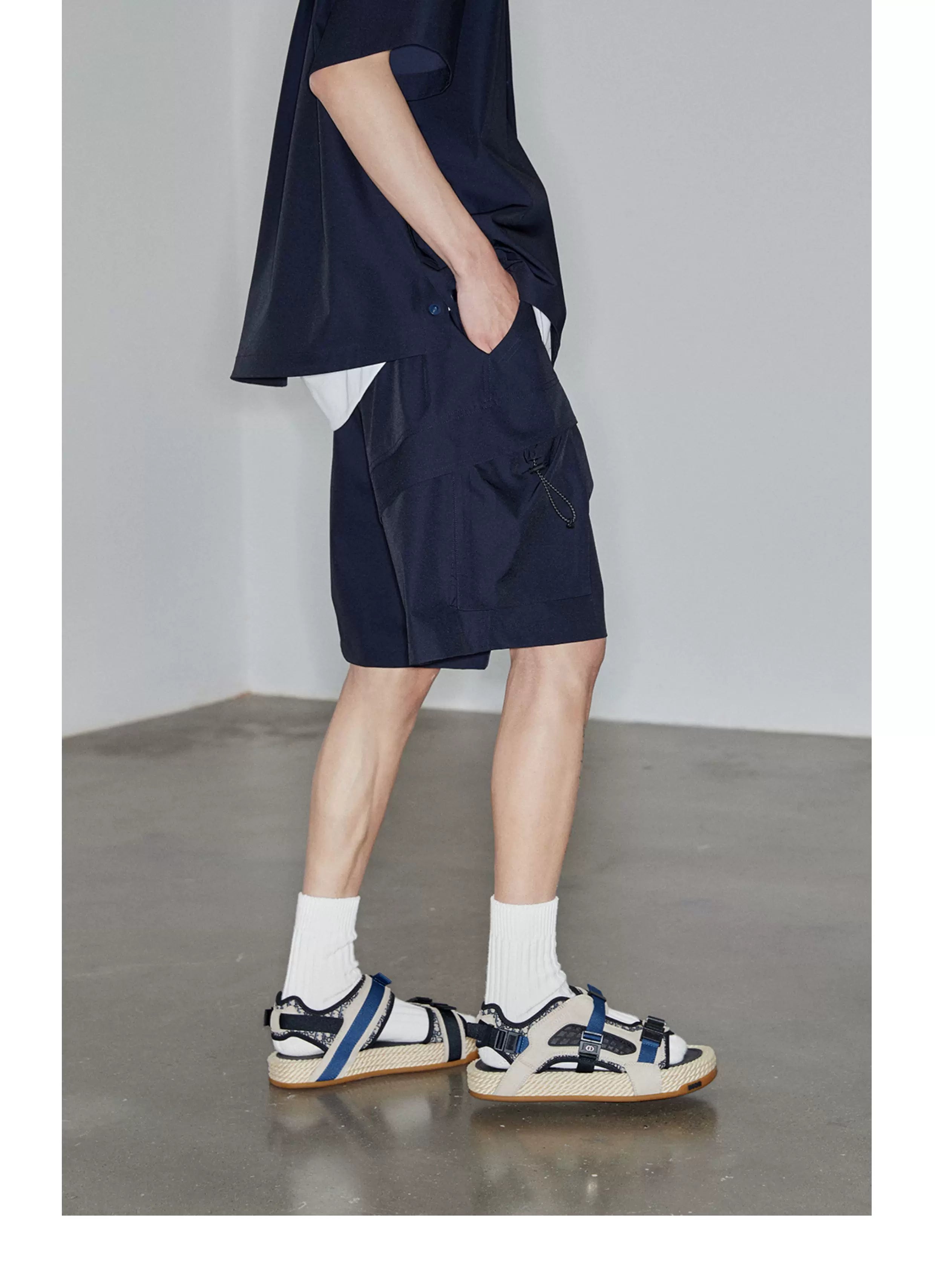 Magnetic Belted Elastic Multi-pocket Shorts