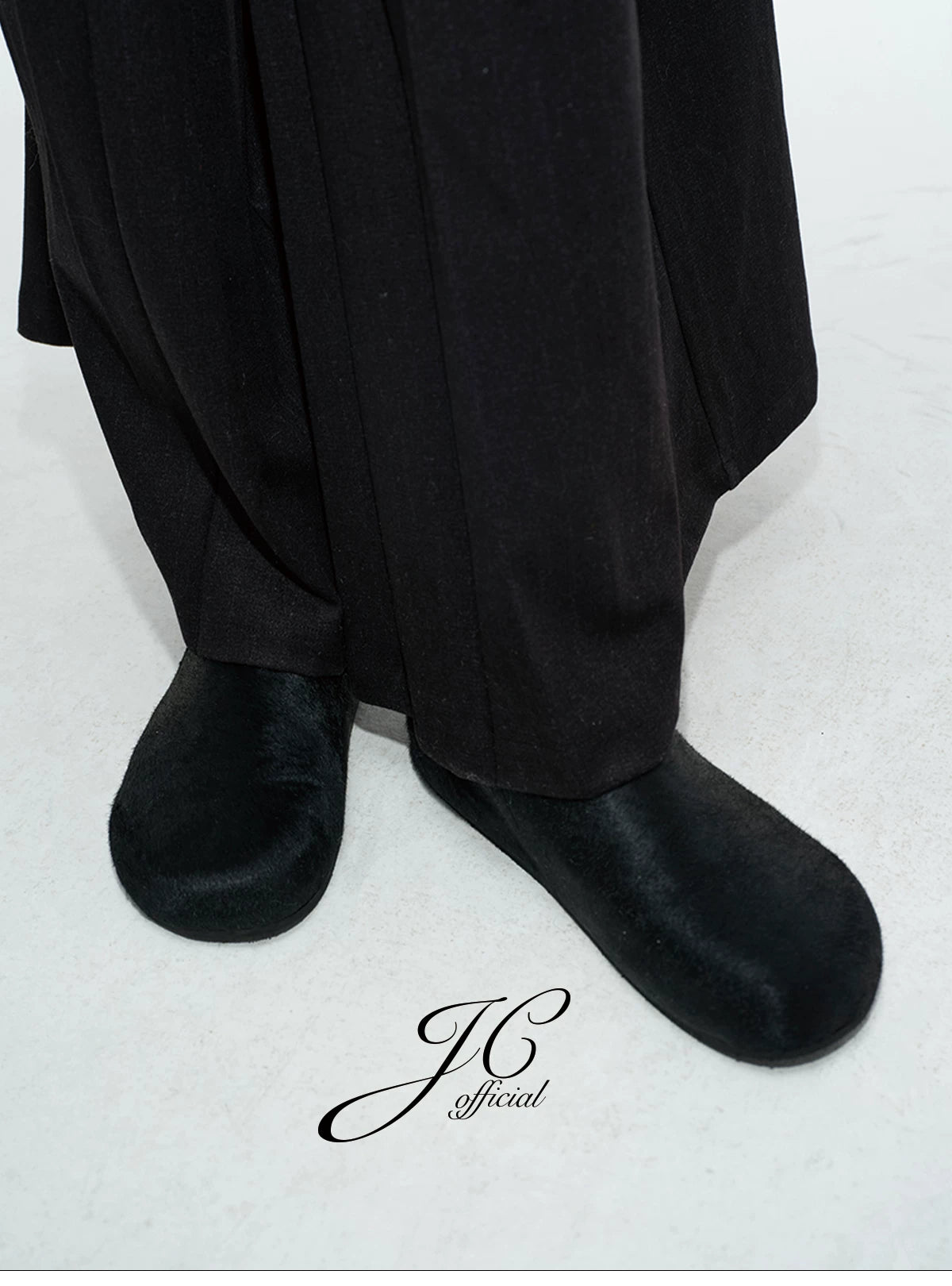 Horsehair Closed Toe Slip-on Mules