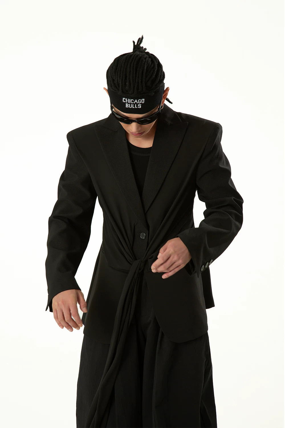 Black Wool Ribbon Pleated Waist-Tailored Blazer