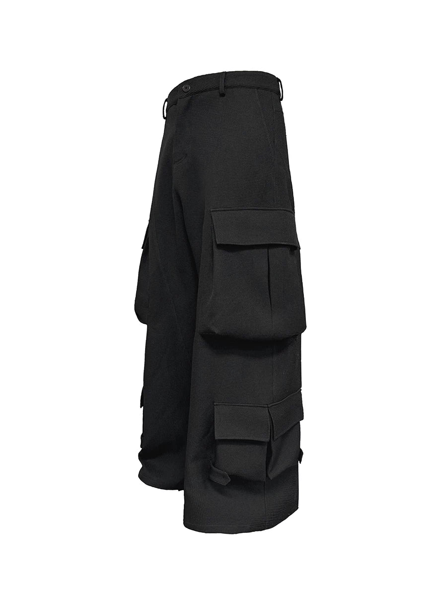 Knotty Curved Multi-Pocket Cargo Pants