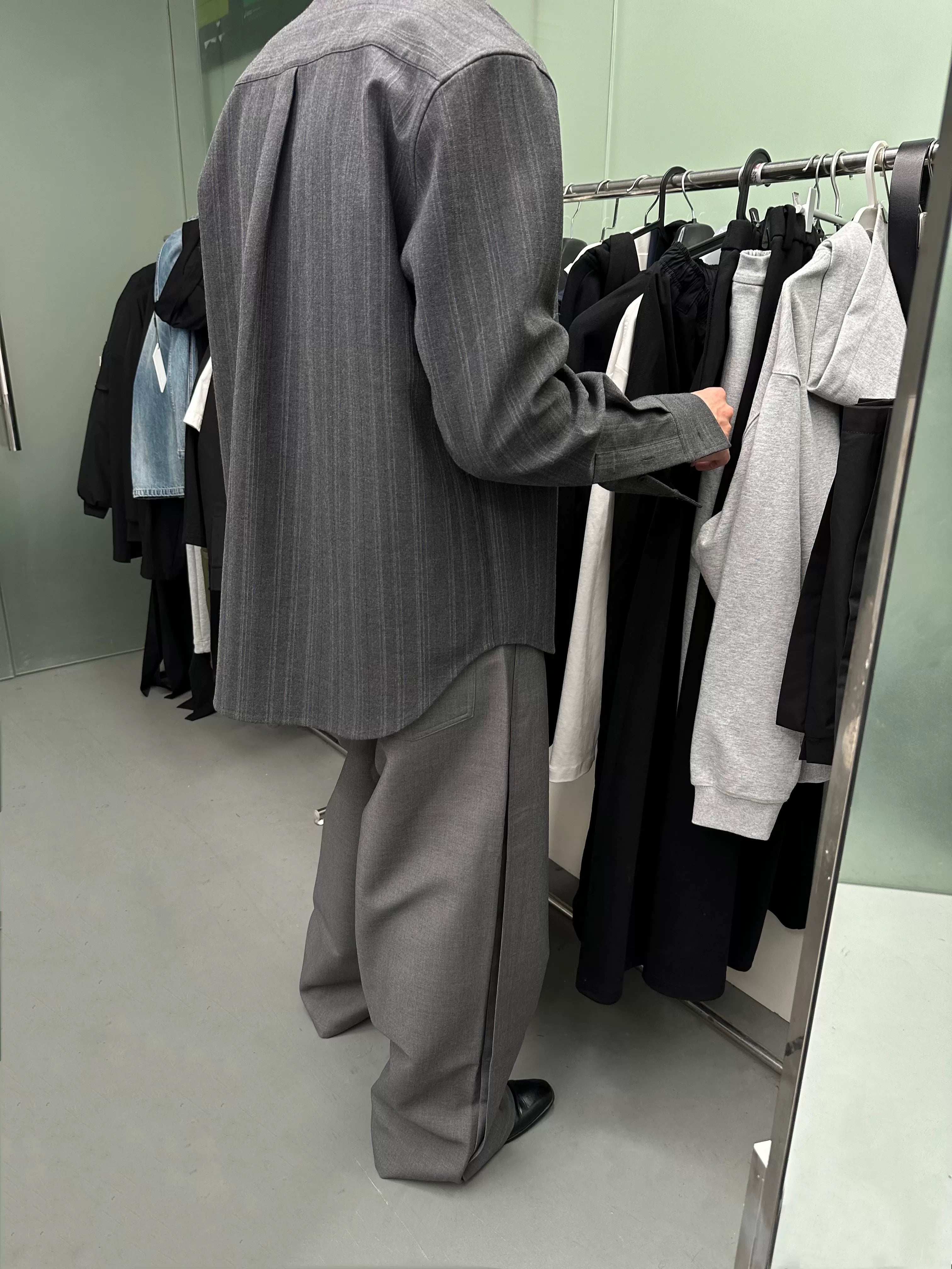 Wrinkle-Resistant Chest Pocket Shirts