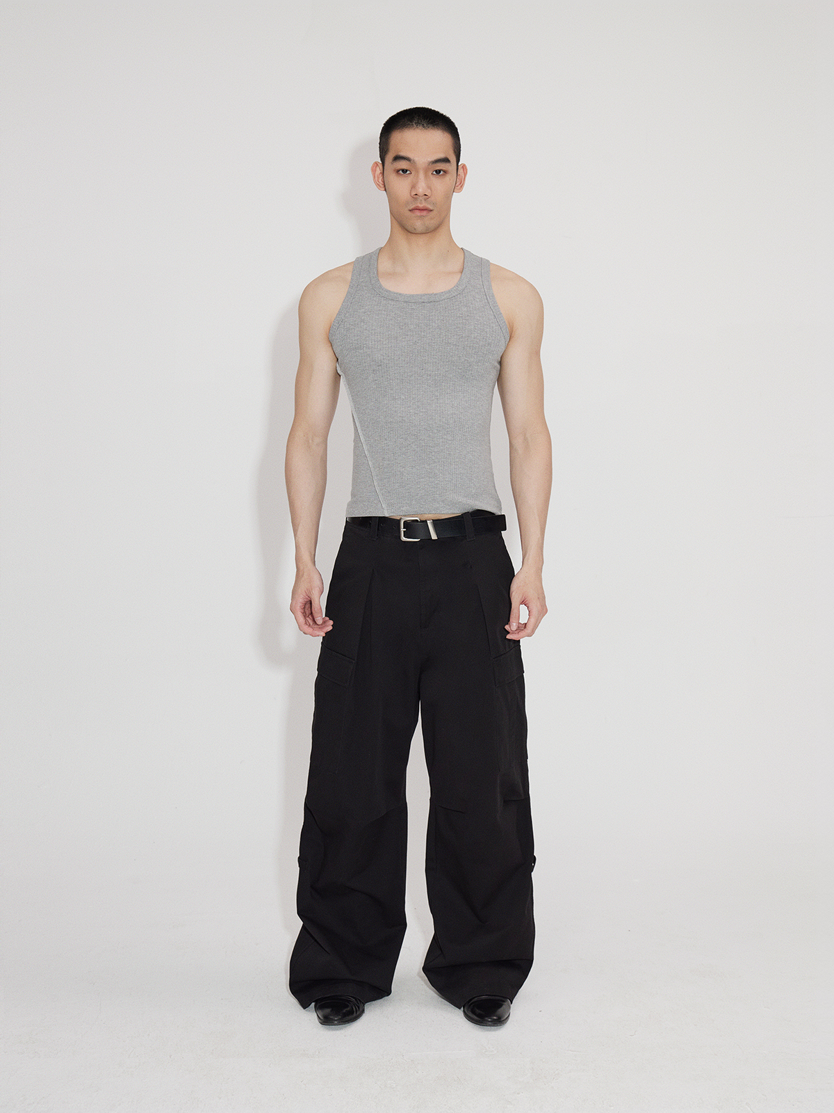 Stretchy Fitted U-Neck Tank Tops