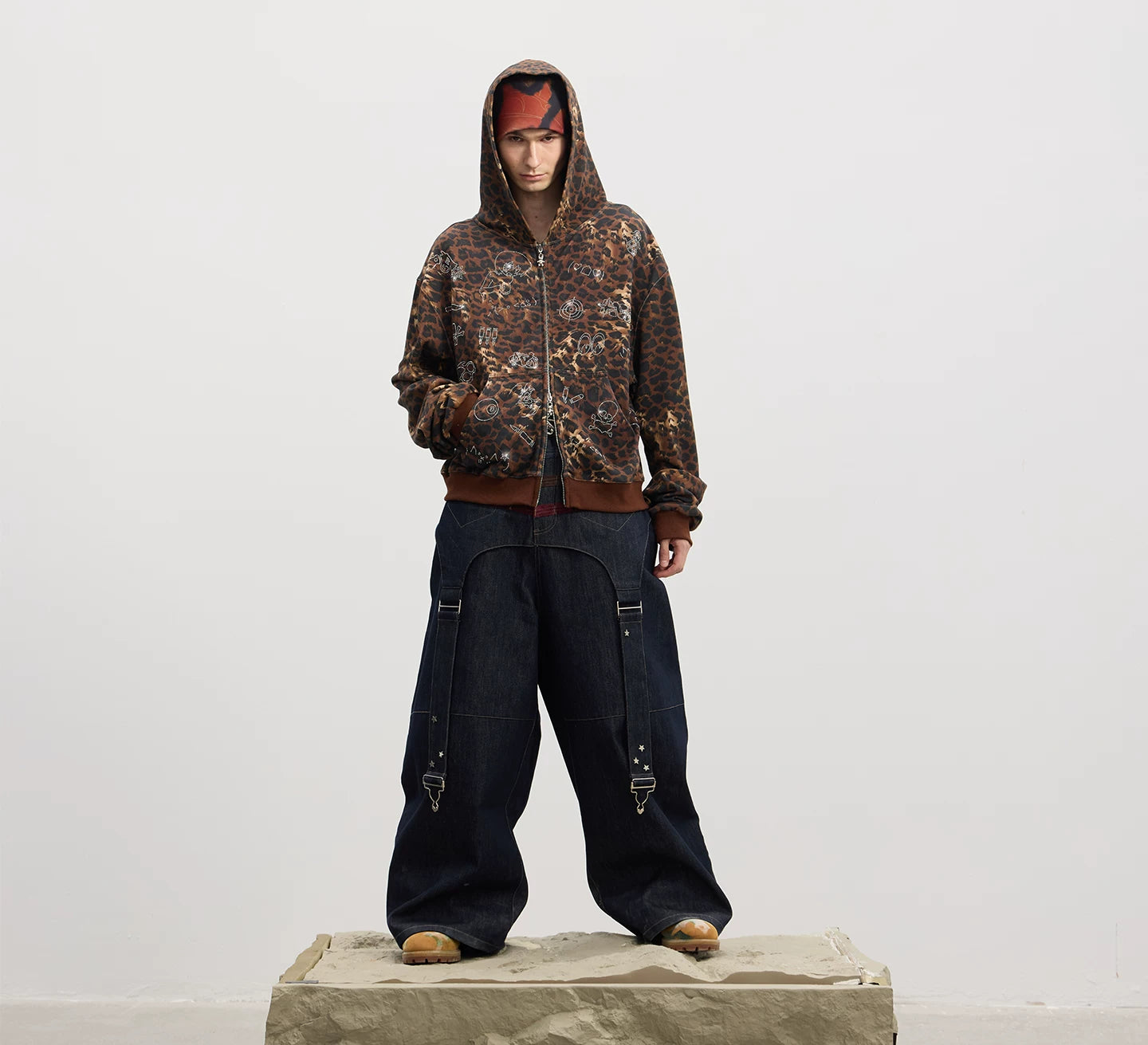 American Raw Suede Paneled Curved Jeans