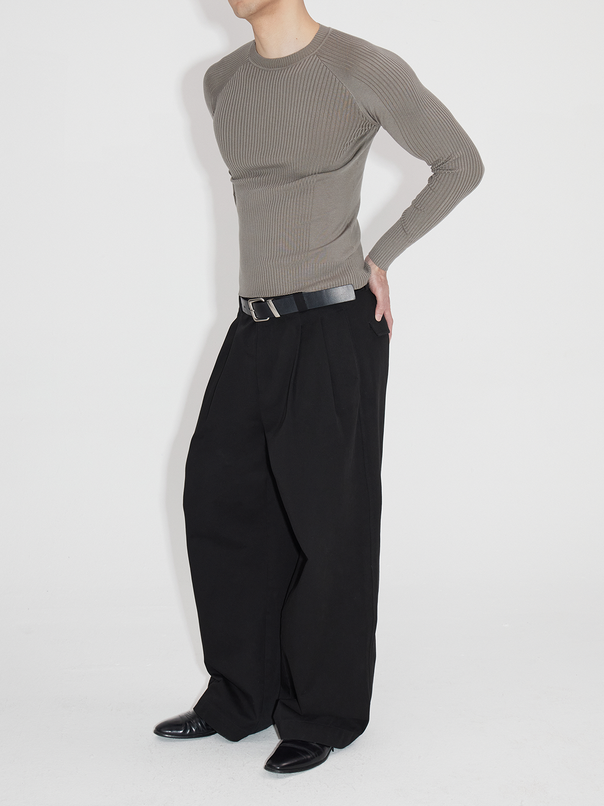 Lightweight Ribbed Knit Long Sleeve