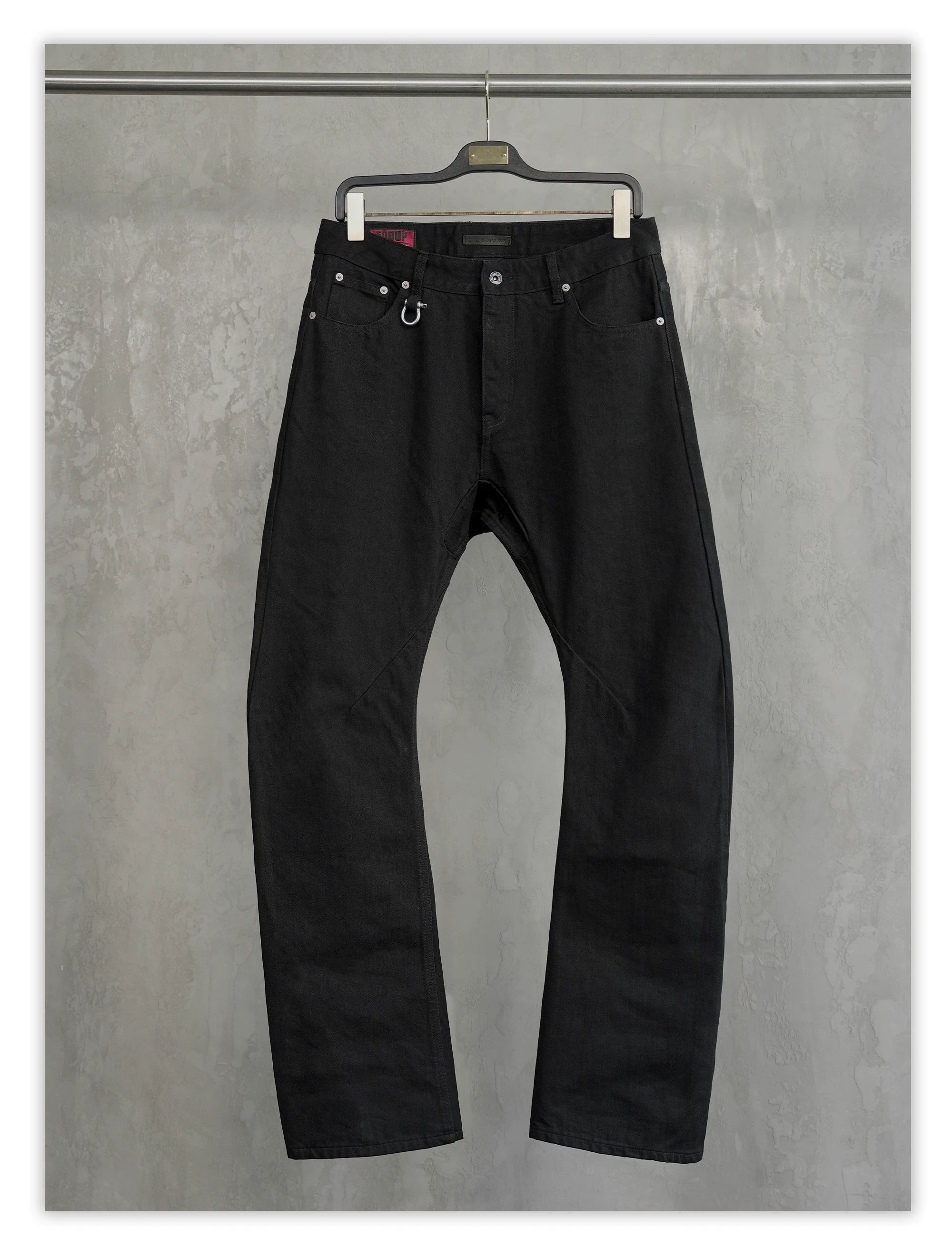 15 Oz Rigid Black Curved Jeans