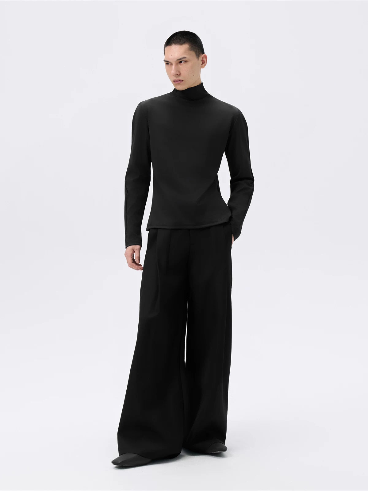Cropped Slim Fit Long Sleeve Tee