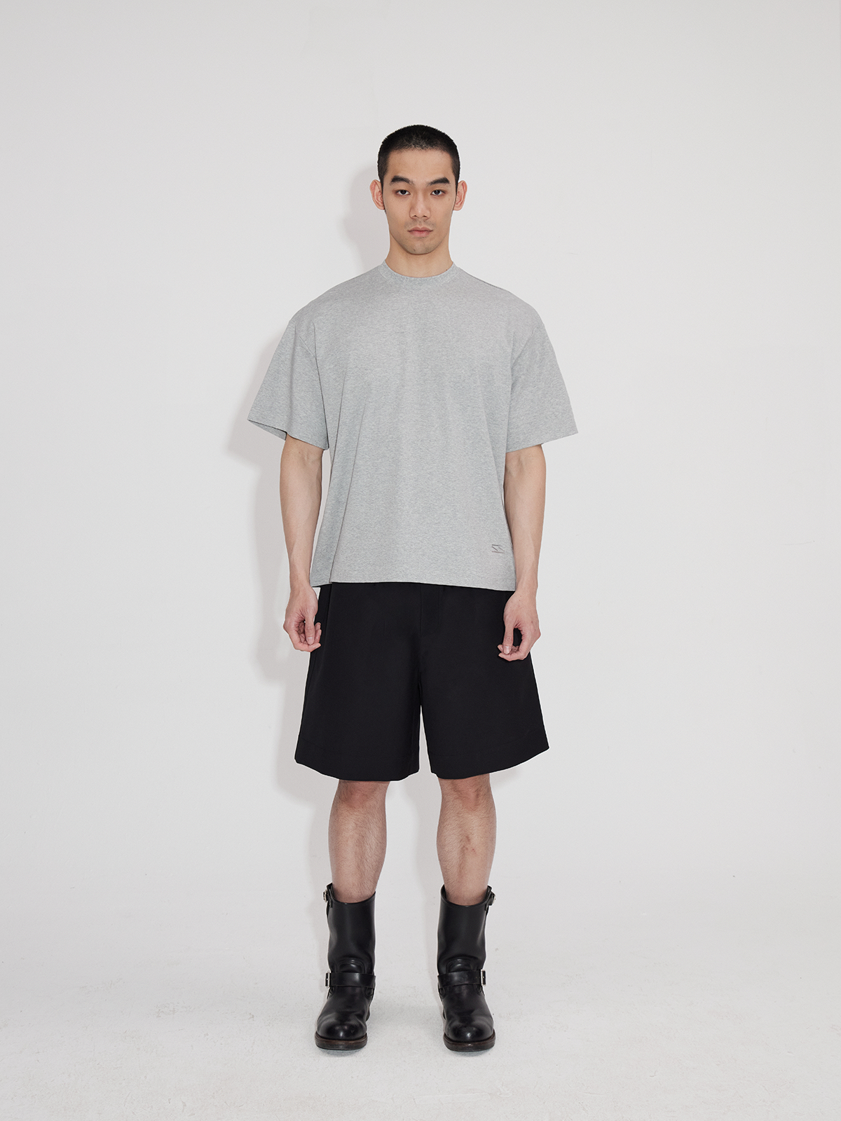 Oversized Short Sleeve Broad Shoulder Tees